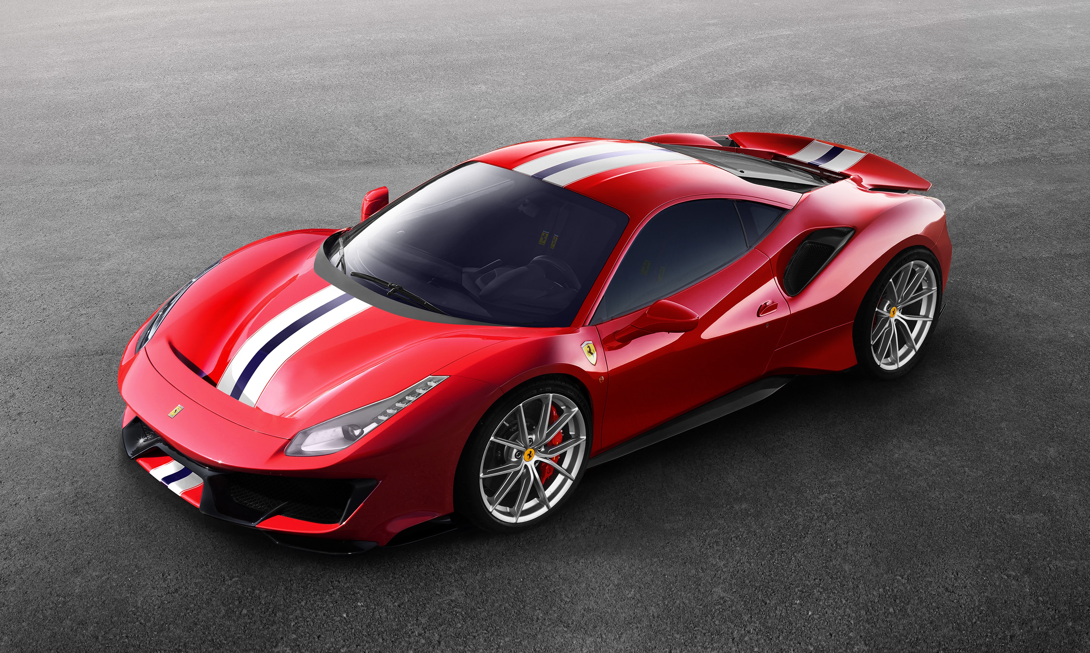 Ferrari 488 Pista 2 Min