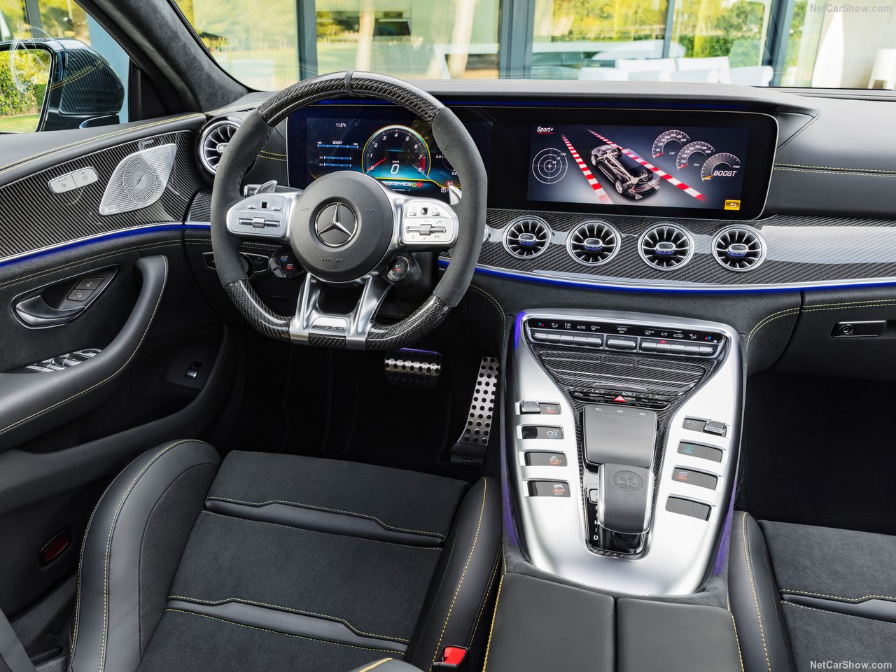  Interior tem duas telas de 12,3 poelgadas