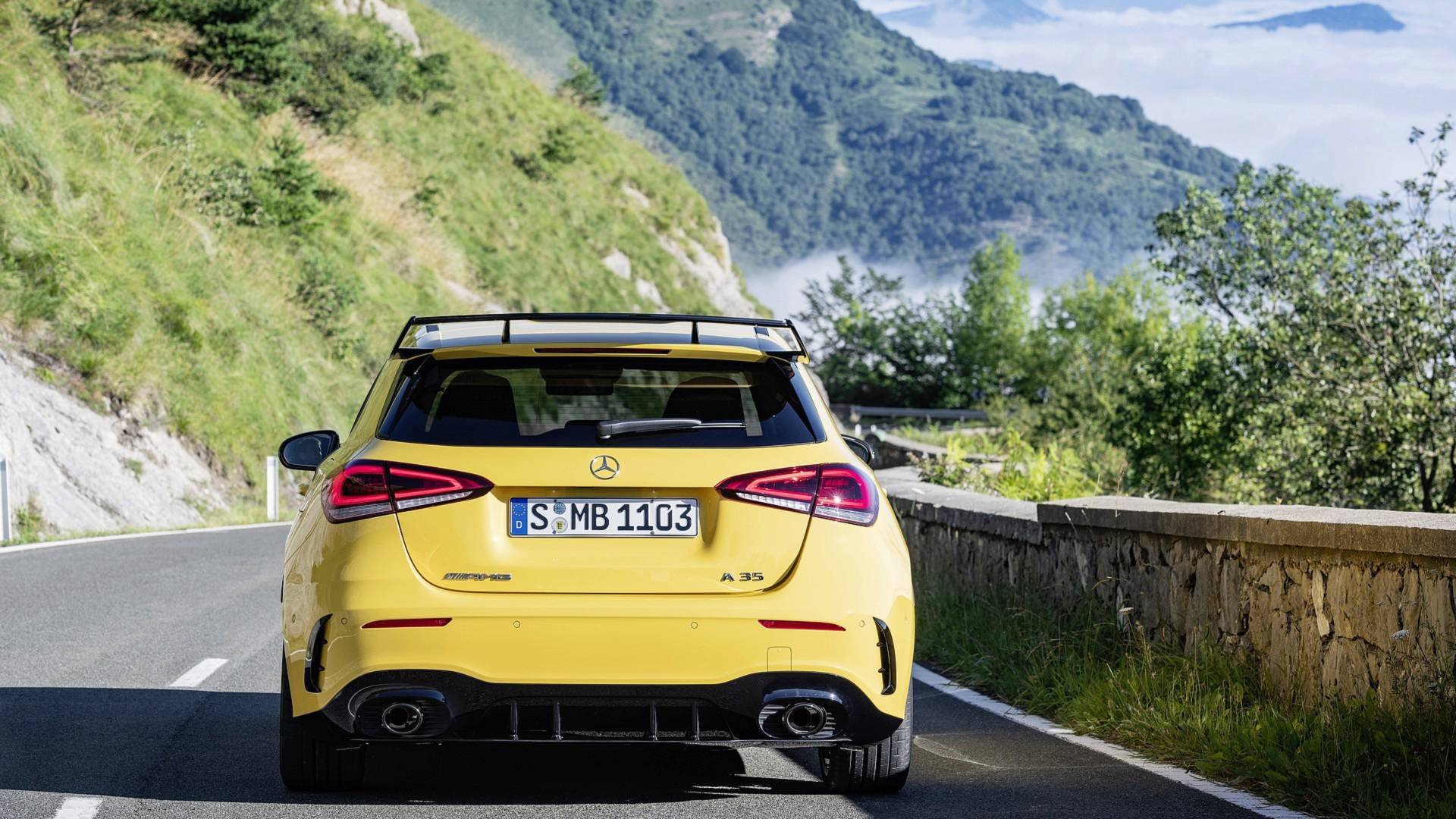 2019 Mercedes Amg A35 4matic 1