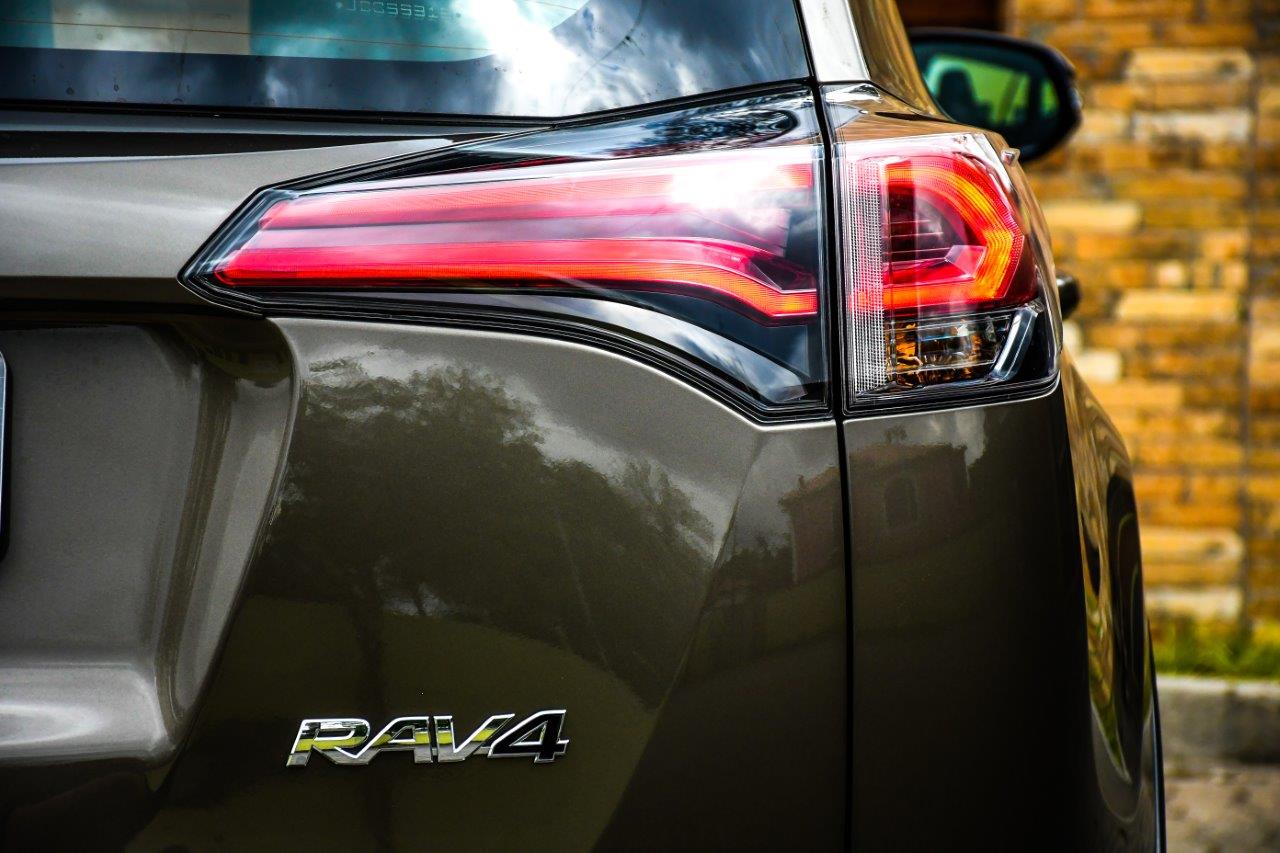Toyota RAV4 Top