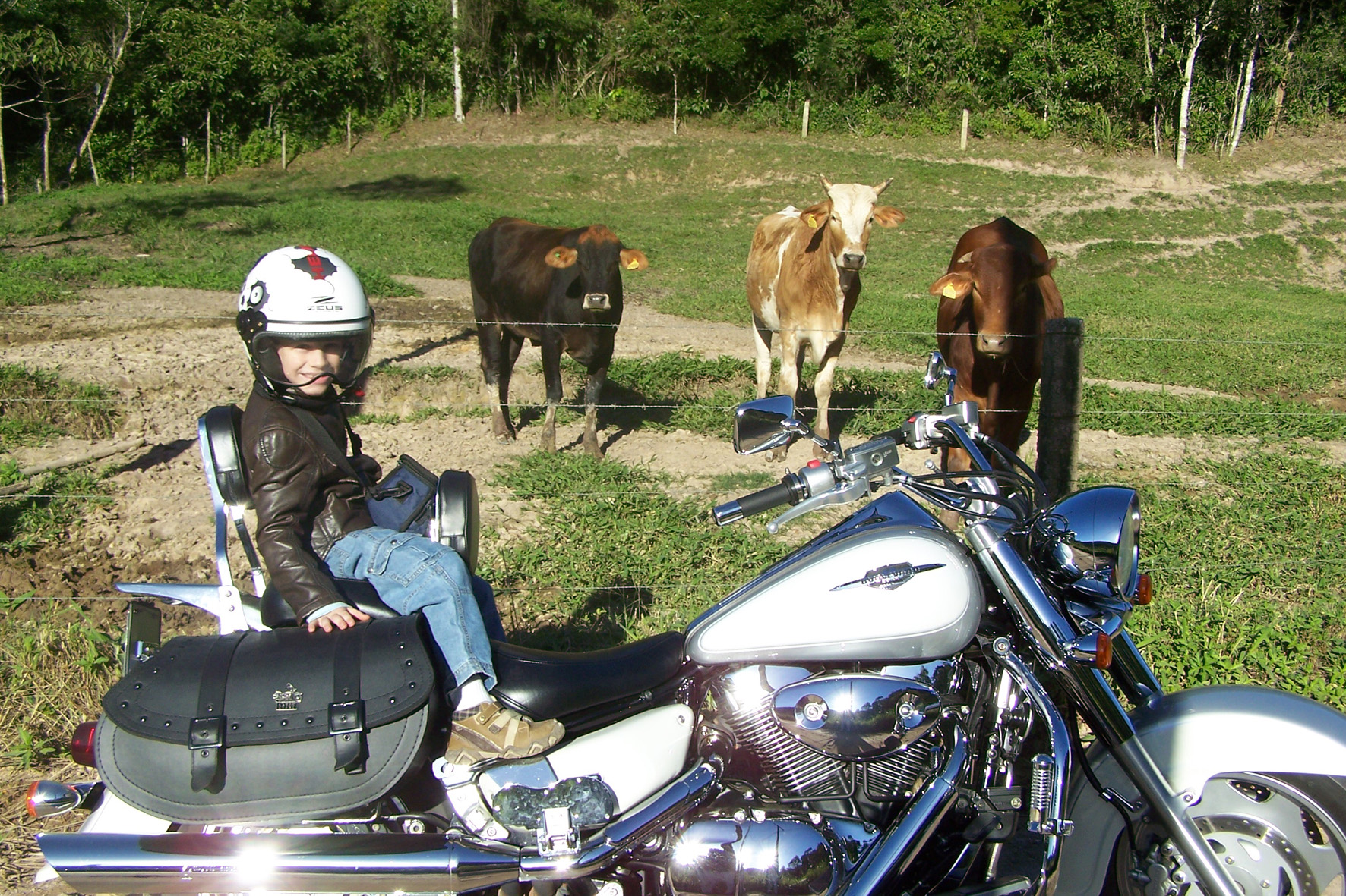 Criança na moto não é brincadeira