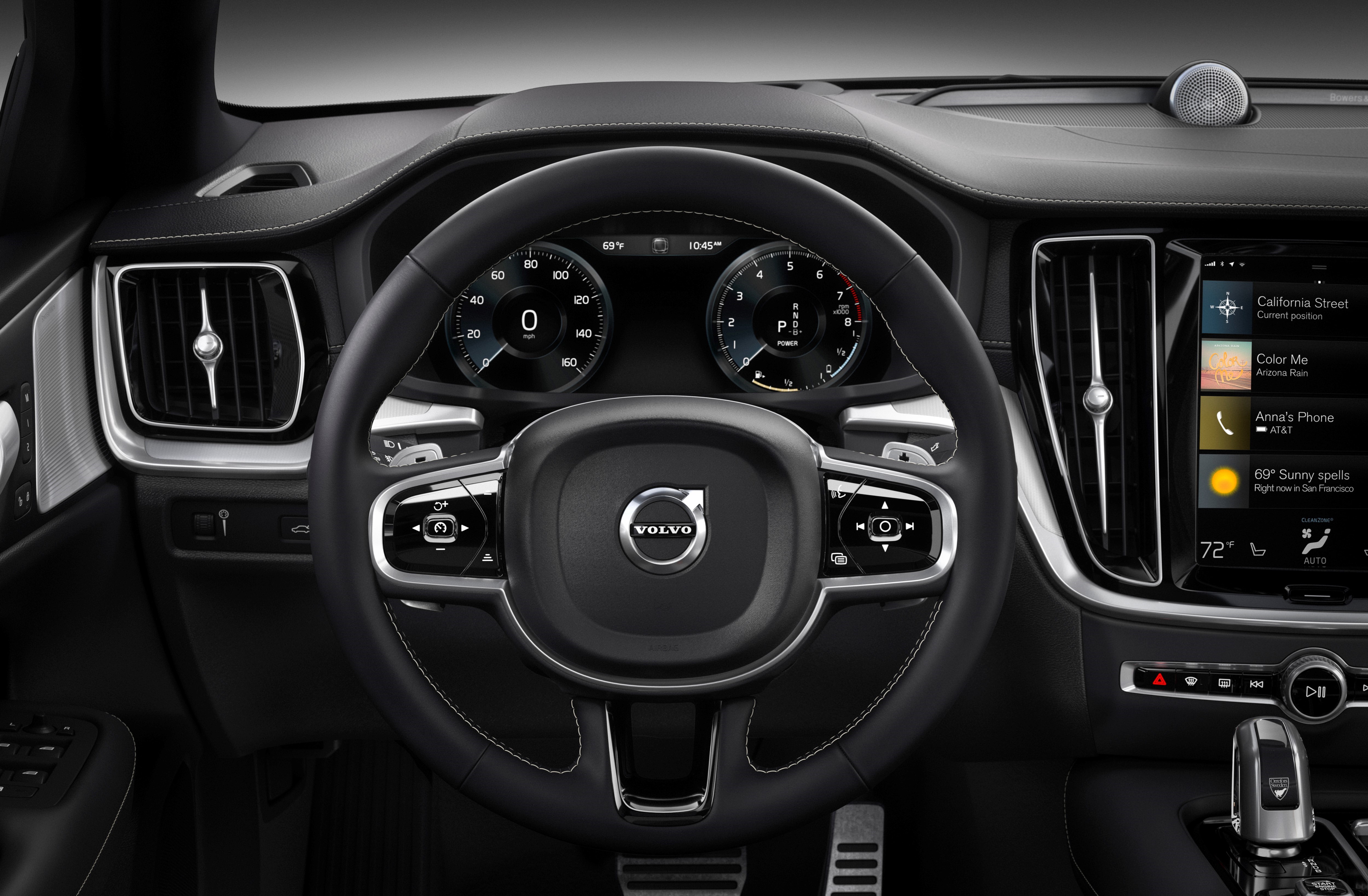  Sistema semi-autônomo é um dos diferenciais do novo sedã frente a concorrência