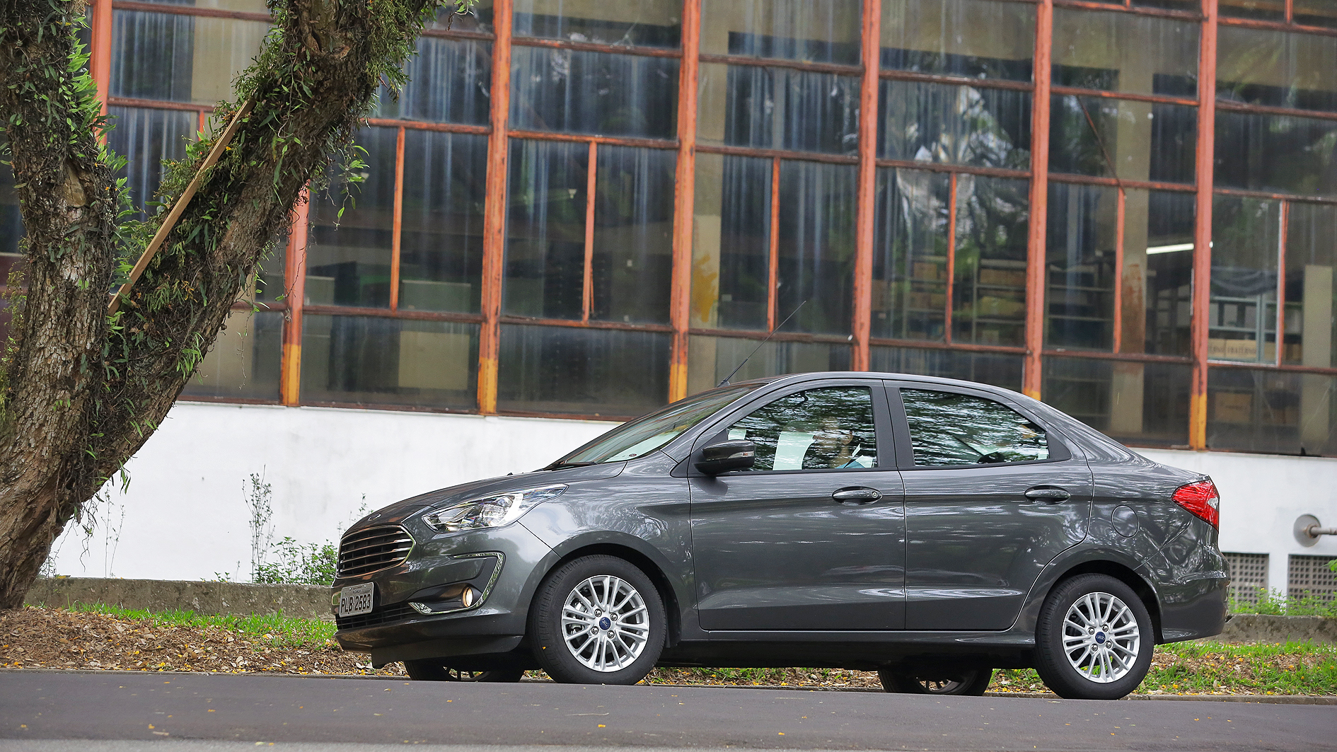 Ford Ka Sedan Titanium 1.5 Flex Automático