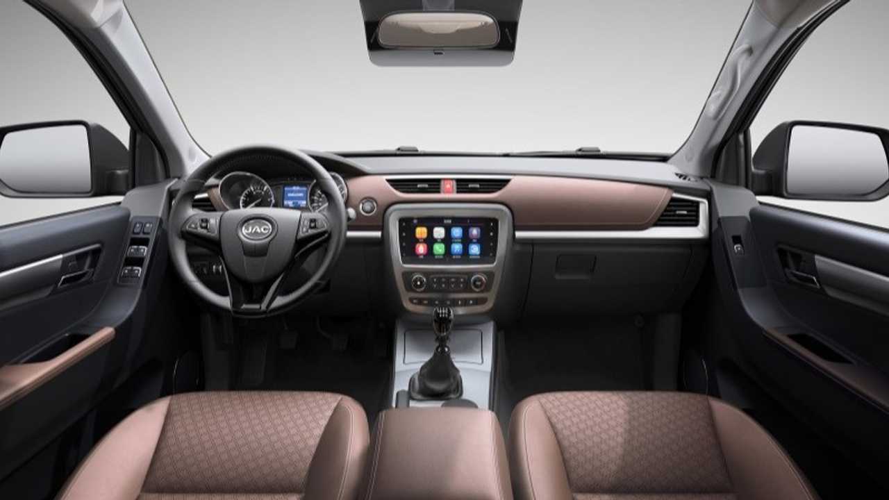  Interior da picape T8