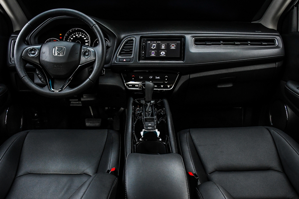  Interior do Honda HR-V 2019 está mais refinado com a adoção de novos materiais.