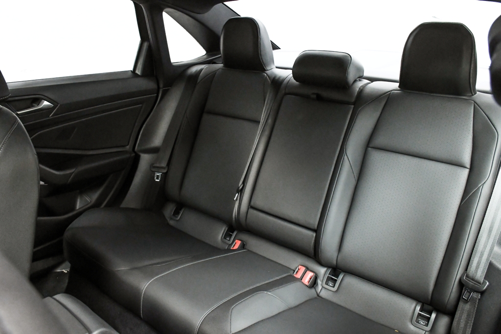 Volkswagen Jetta R-Line