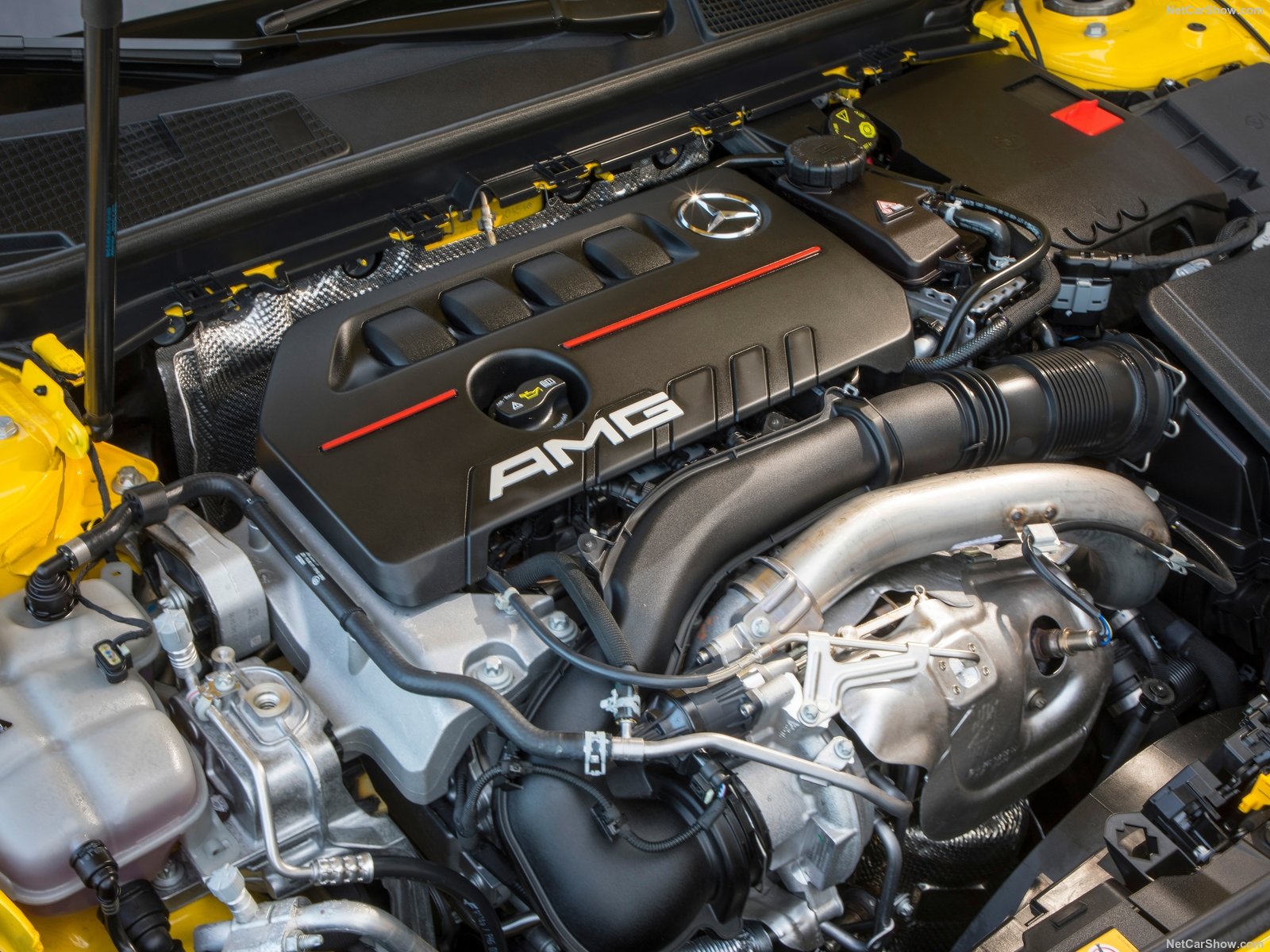 Mercedes Benz A35 Amg 4matic 2019 1600 56