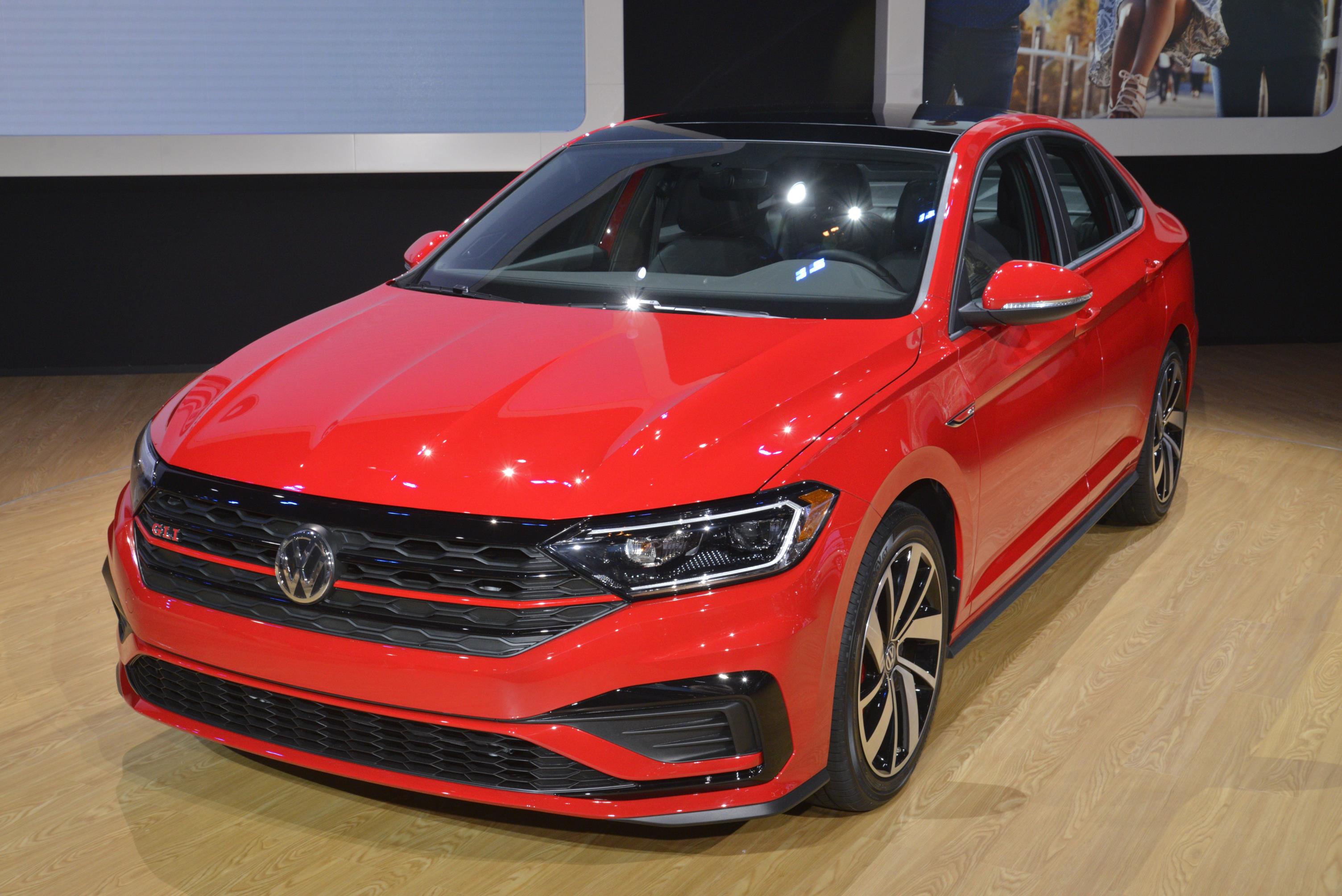 Volkswagen Jetta GLI 2.0 TSI de 230 cv chega no 1º semestre