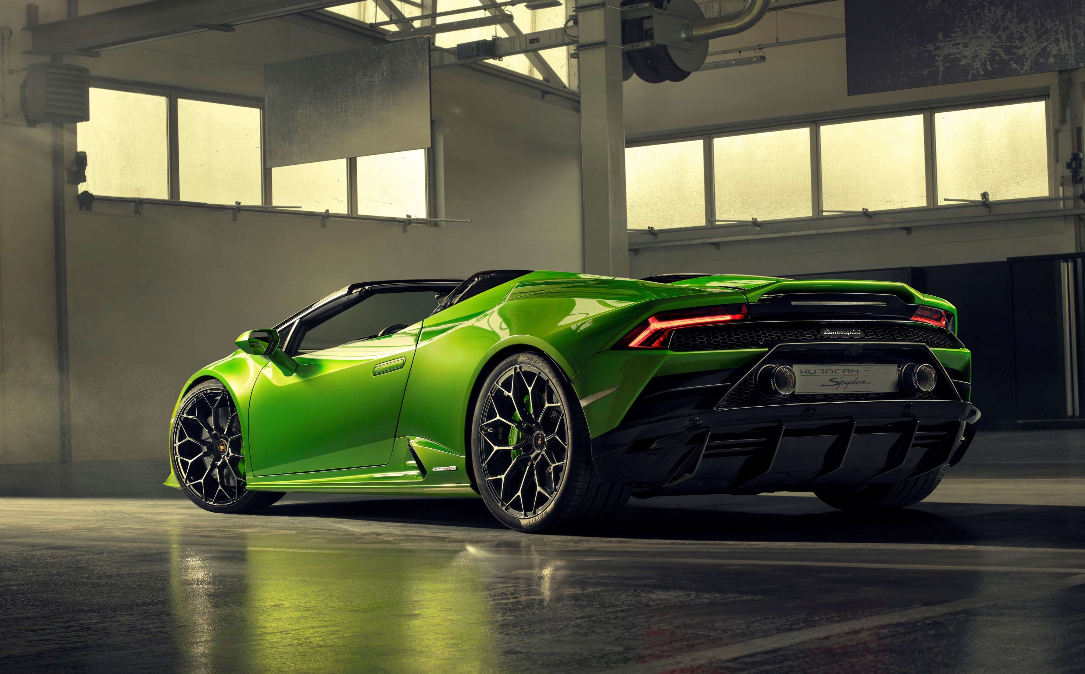 Lamborghini Huracan Evo Spyder 74 Min