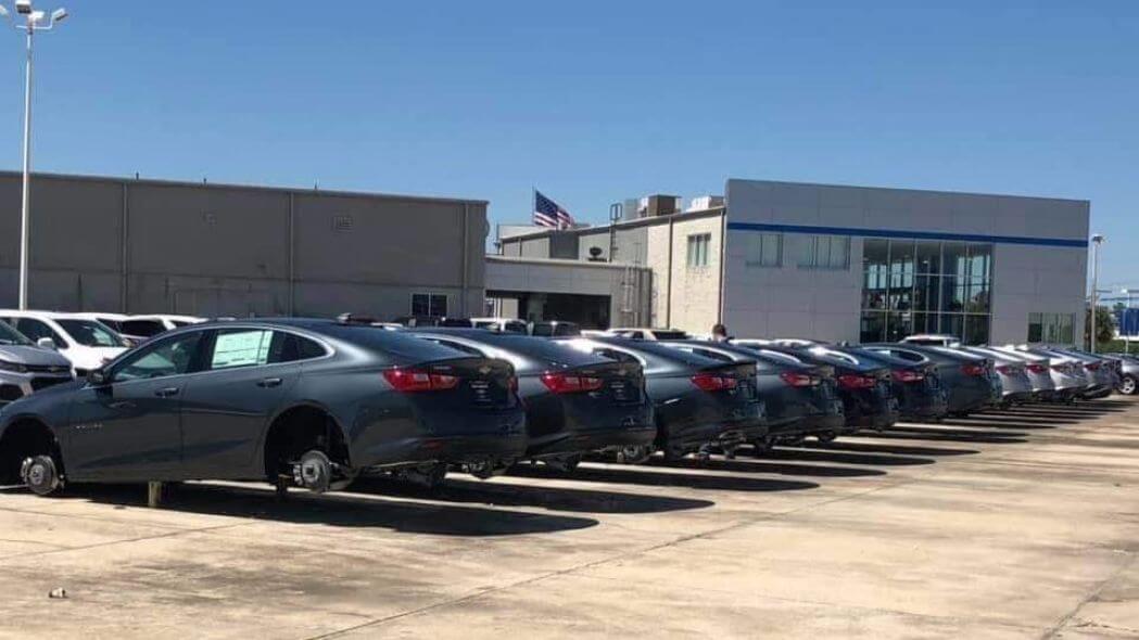 Thieves Steal 124 Wheels And Tires 1