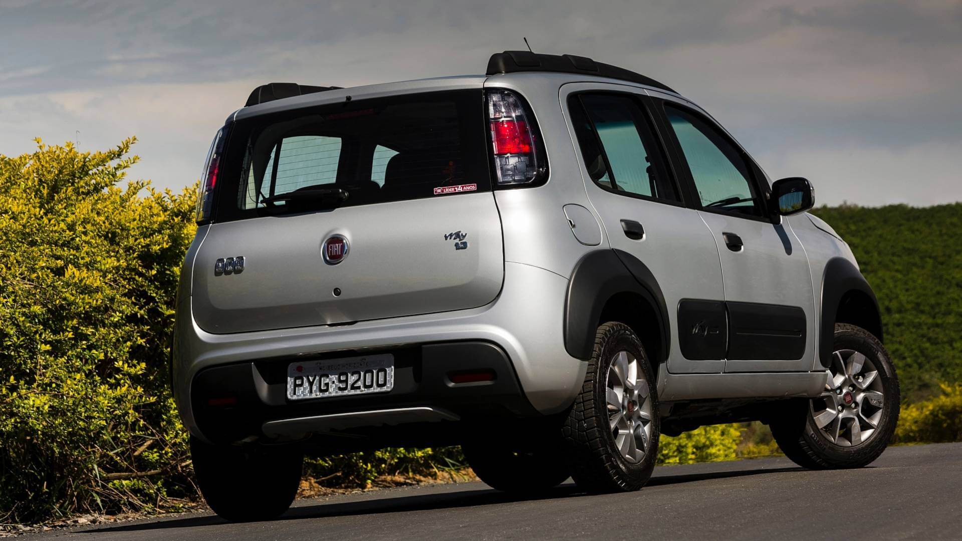  Fiat Uno Way volta ao catálogo