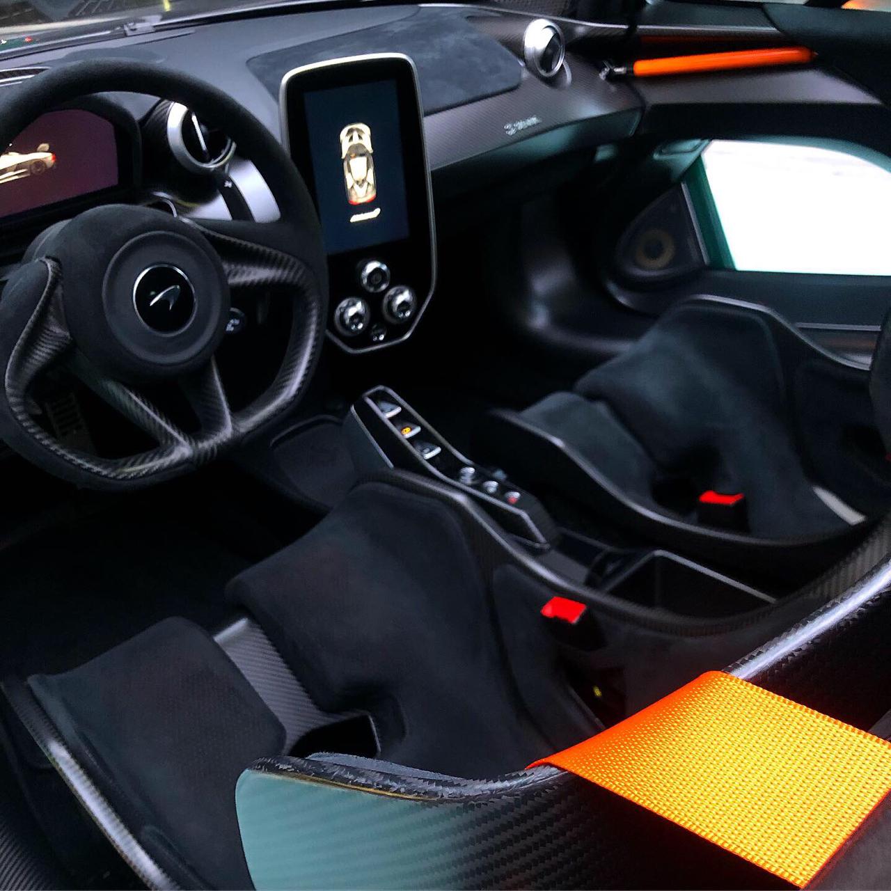 McLaren entrega o primeiro Senna vendido no Brasil