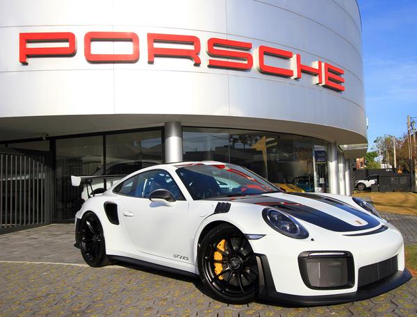 364050 892148 364050 891541 Img 0369blackbirdcinegpbrpaddock R Web 