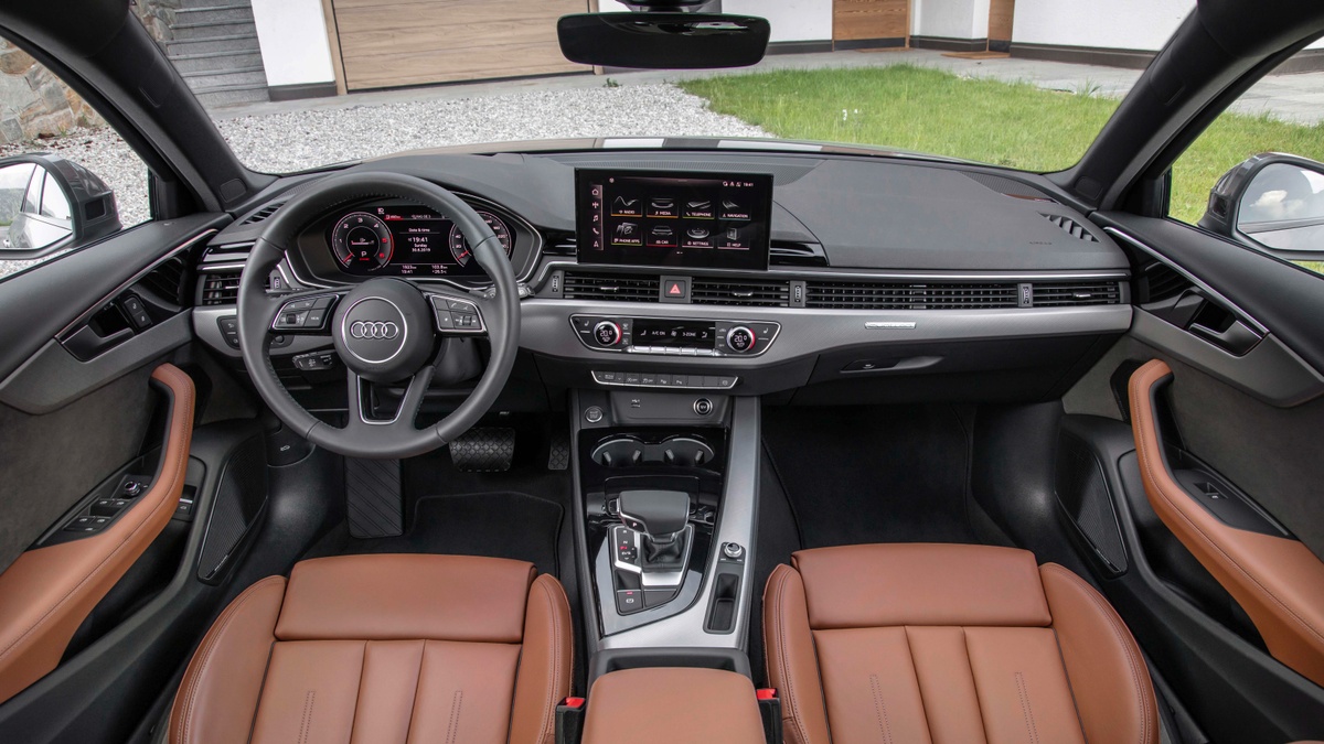  Interior continua clean, central traz novo Audi Connect Plus