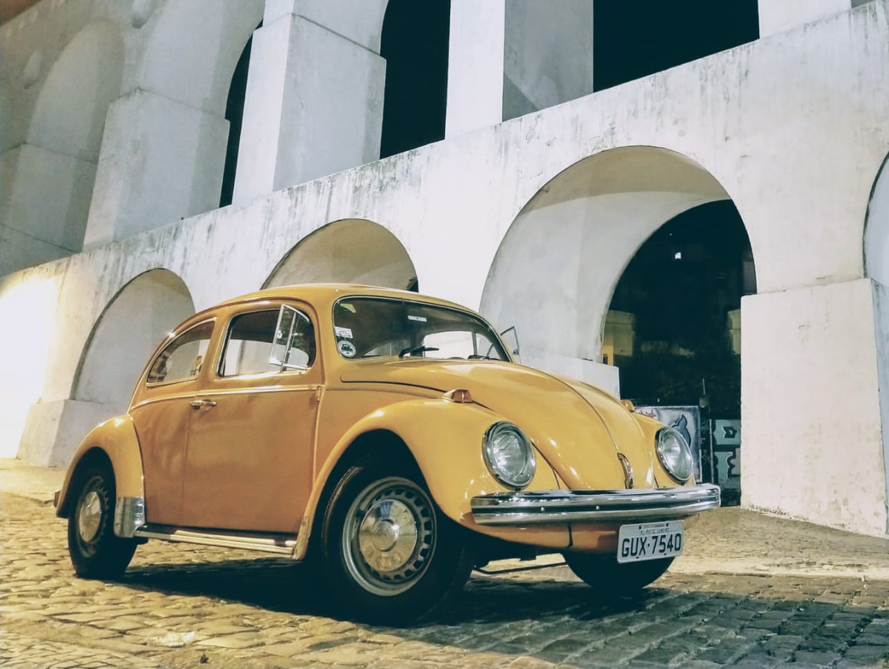 O Fuscão 1500 na cor amarela ano 1972