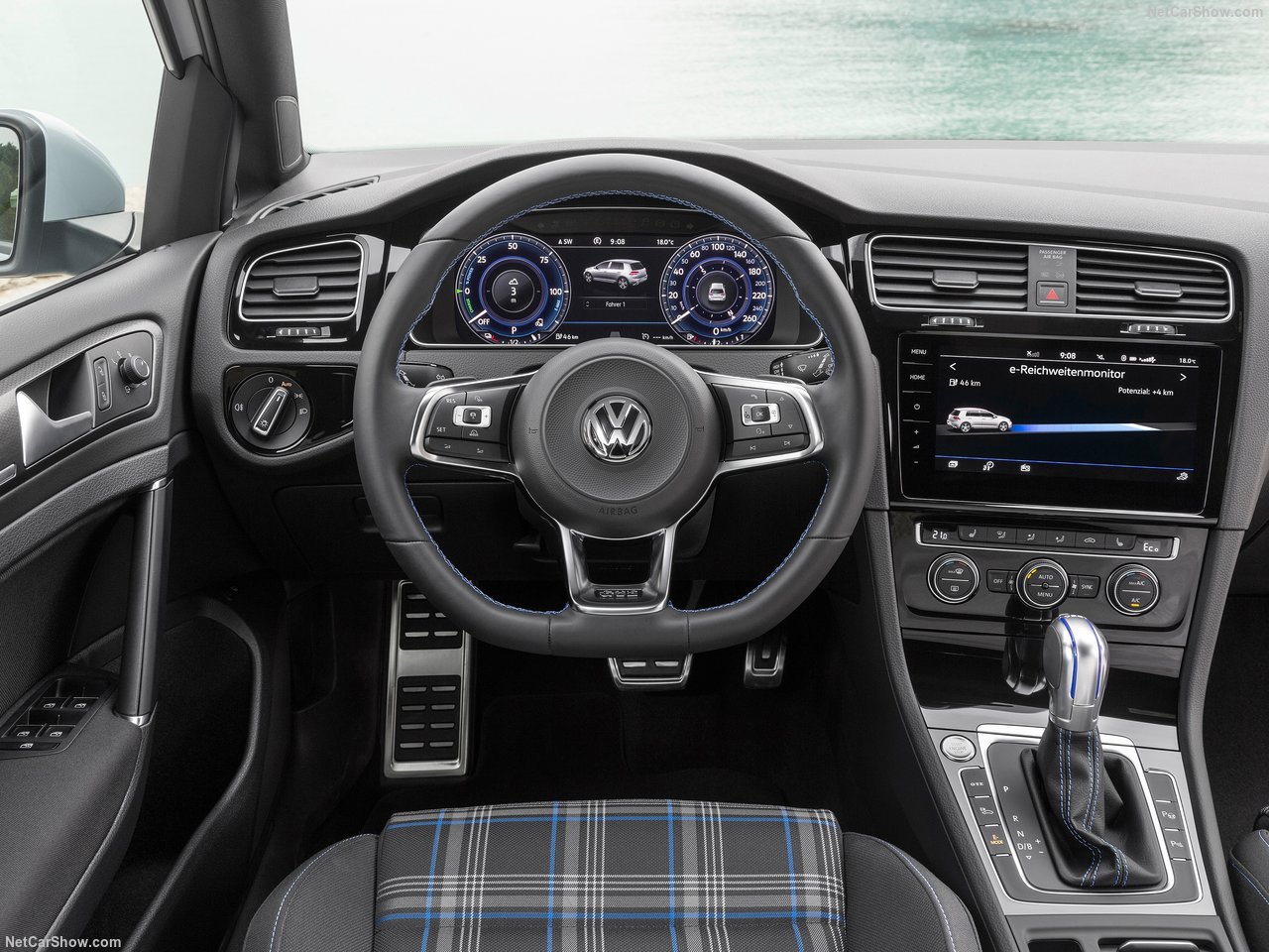  Volkswagen Golf GTE