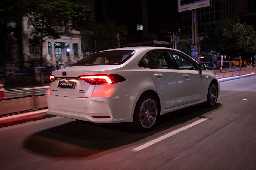 Toyota Corolla Híbrido 4