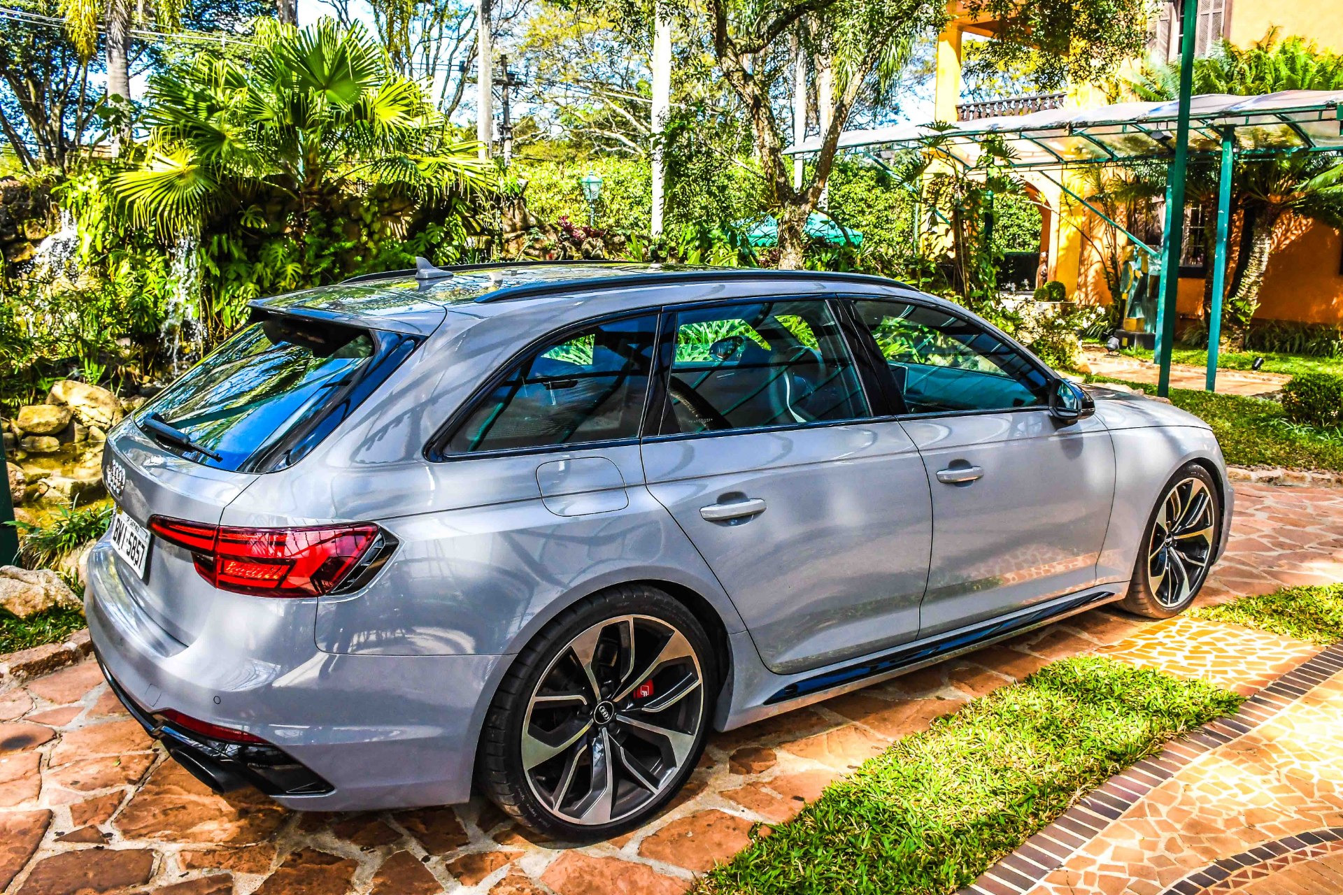 Audirs4