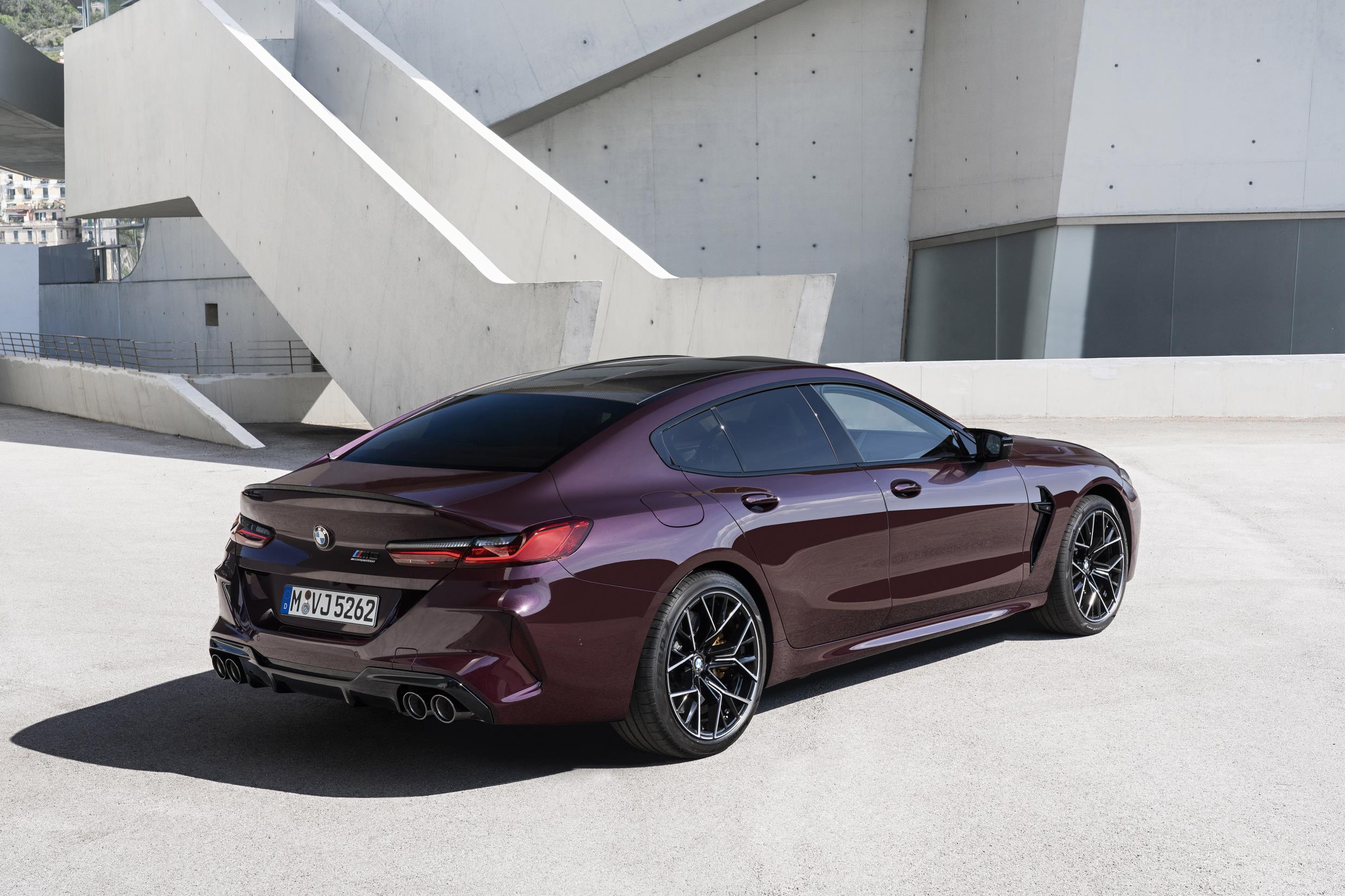 BMW M8 Gran Coupe é equipado com motor V8 biturbo