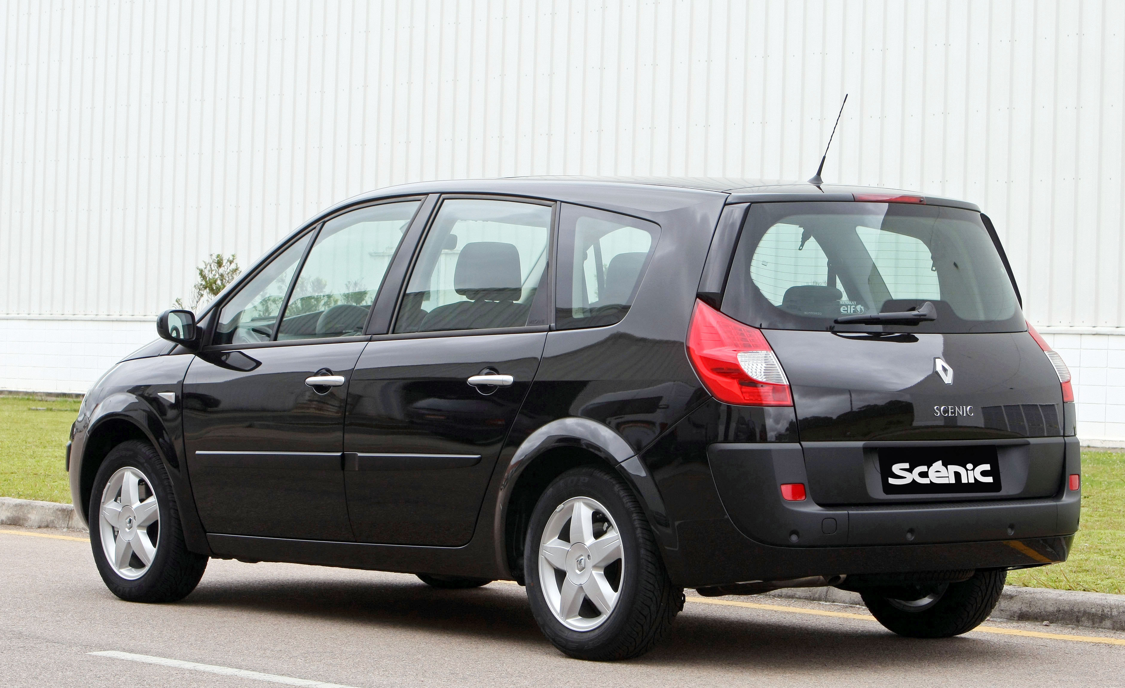 Renault Grand Scénic preta de traseira