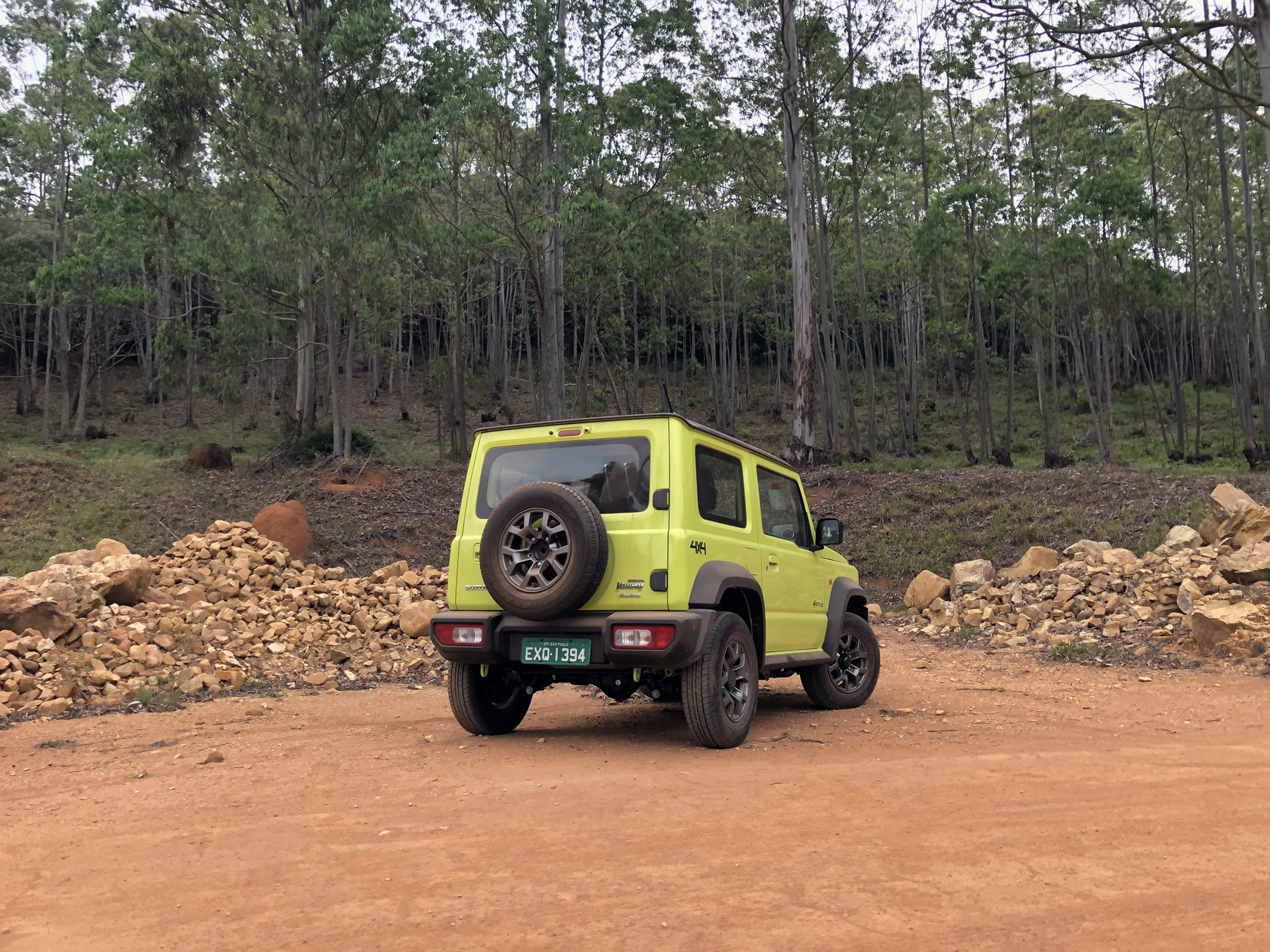  Jimny Sierra custa a partir de R$ 103.990 e chega às lojas na metade de novembro