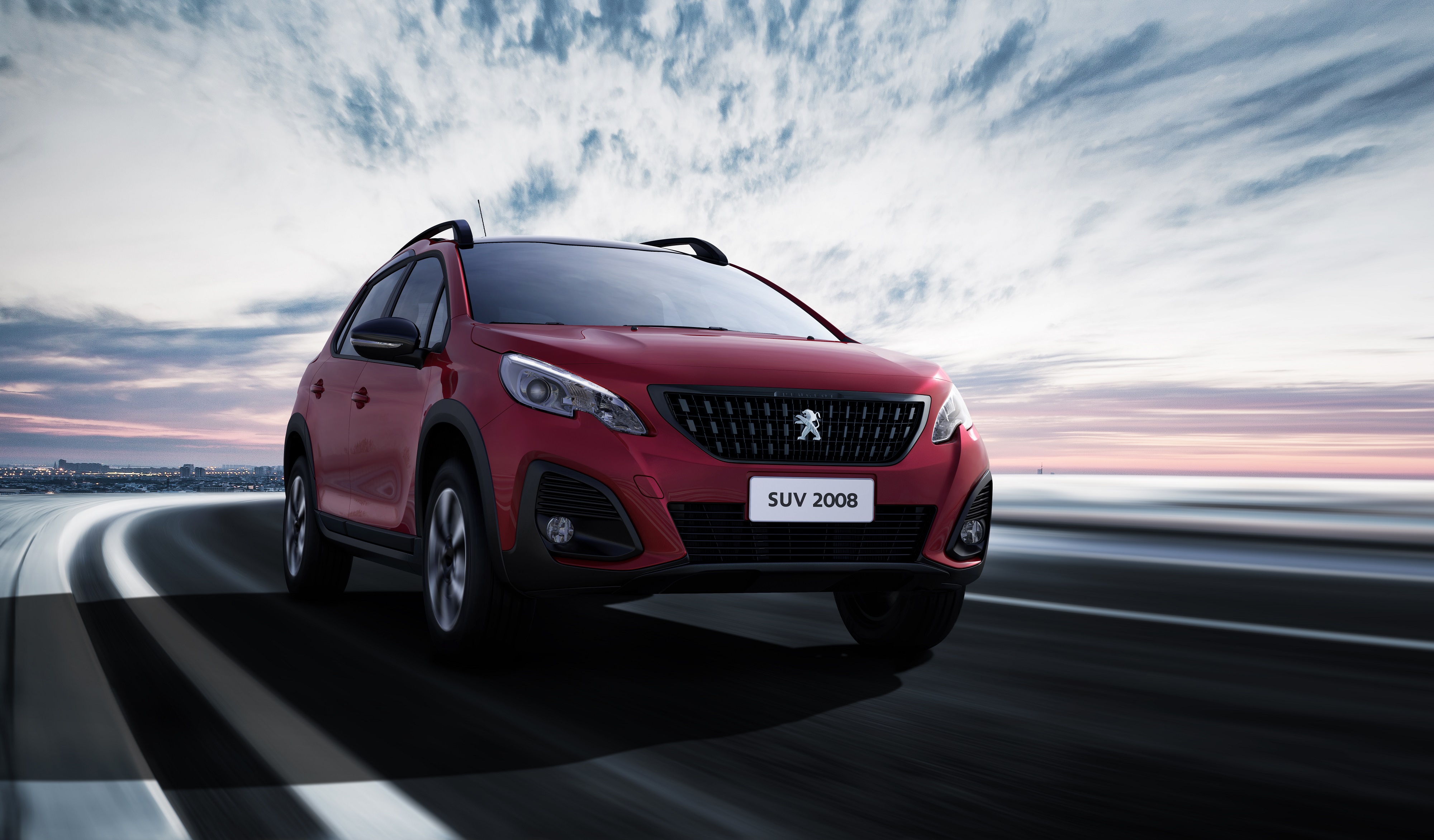 Peugeot 2008 2020 vermelho de frente
