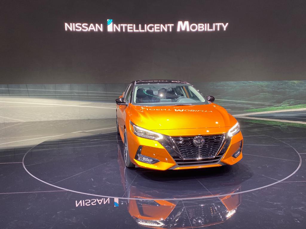 Nissan Sentra 2020 No Salão De Los Angeles 