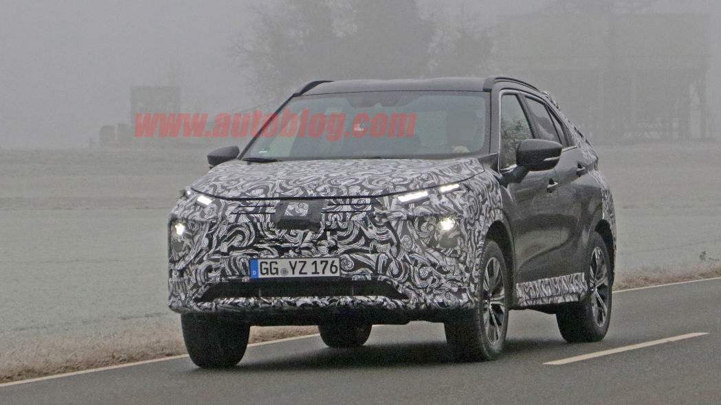 Flagra Eclipse Cross 2021