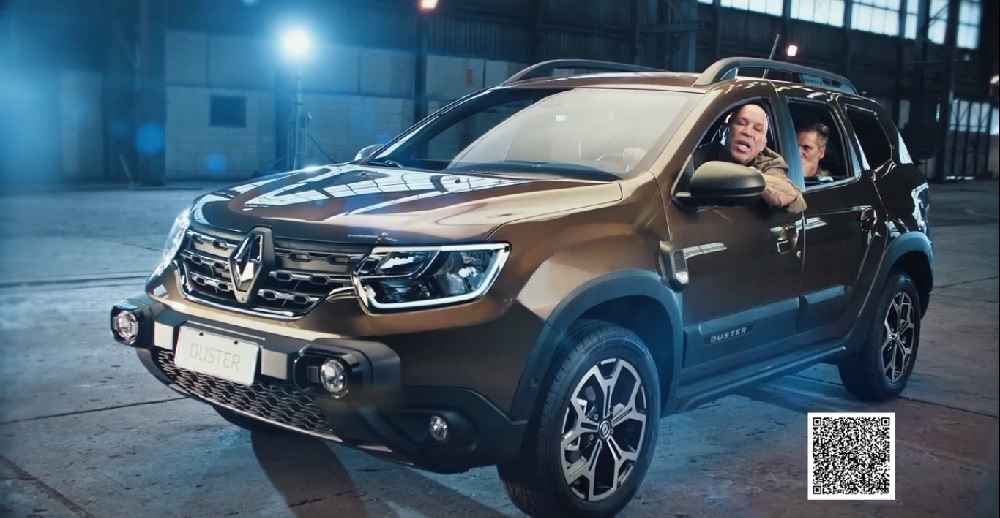 O lutador Wanderlei Silva ao volante do novo Renault Duster em foto da campanha publicitária