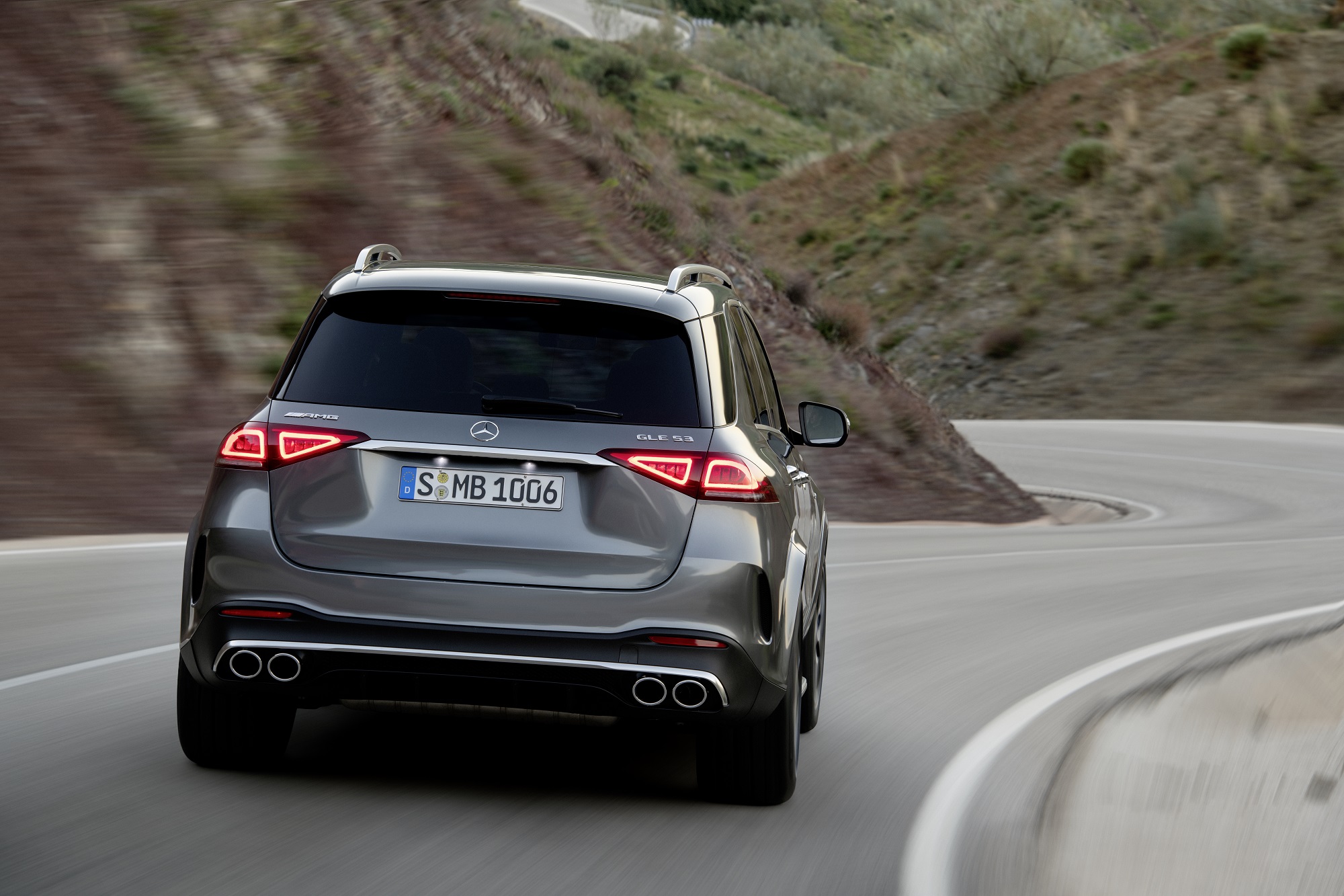 Der Neue Mercedes Amg Gle 53 4matic+: Der Suv Trendsetter Jetzt Mit Noch Mehr Power Und Präzision The New Mercedes Amg Gle 53 4matic+: The Suv Trendsetter Now With Even More Power And Precision