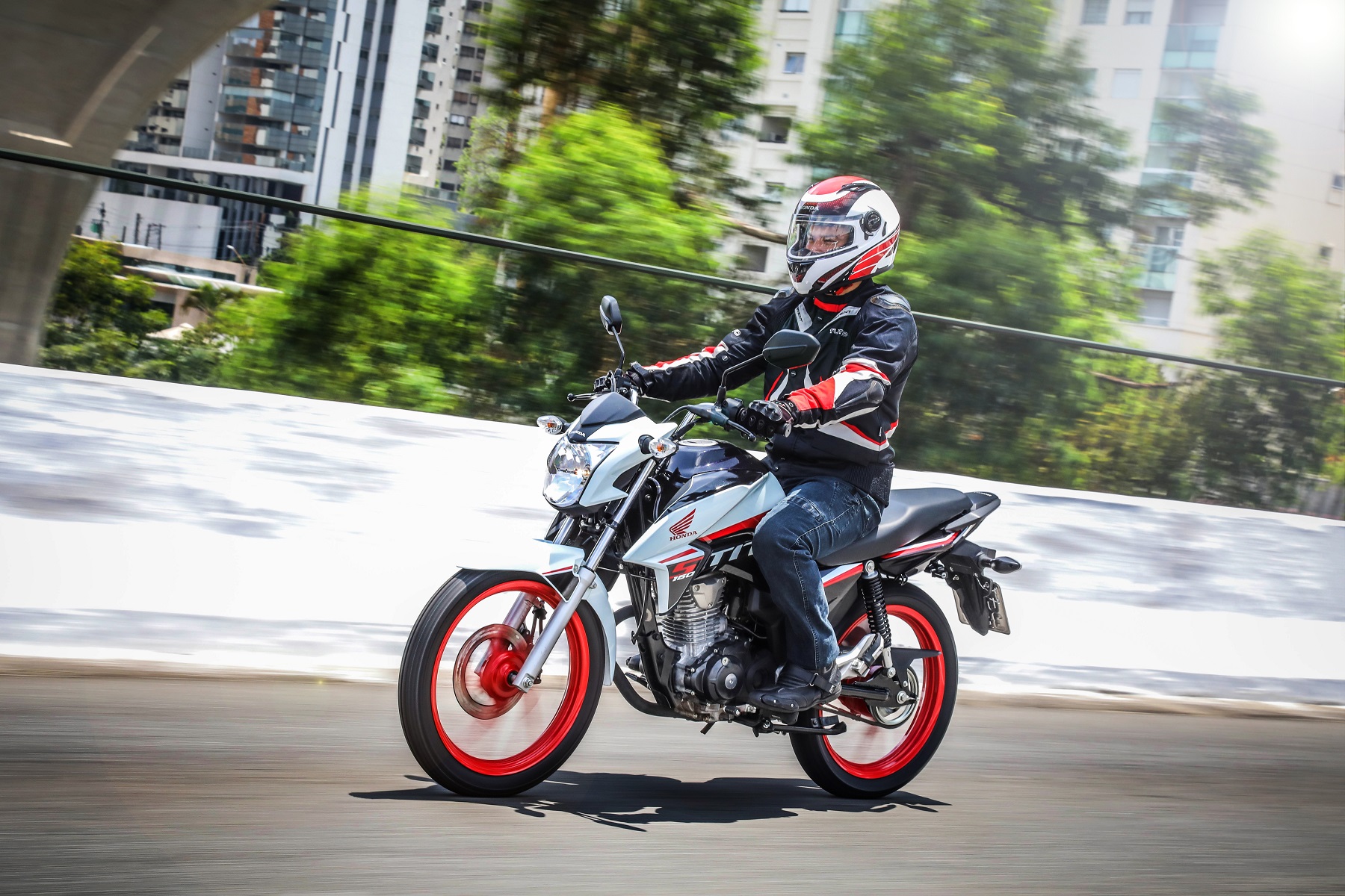  Motos, como a Honda CG 160 Titan, também se valem dos benefícios do Óleo Pro Honda