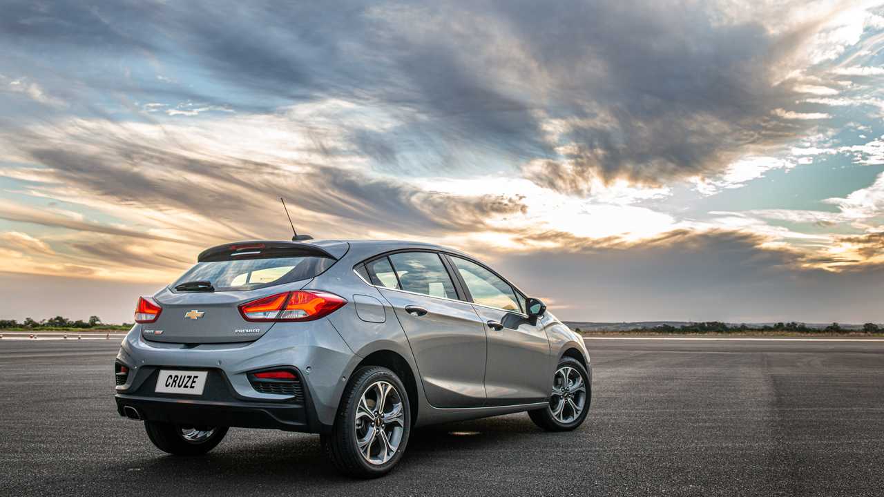  Cruze Sport6 "perdeu o encanto" quando visto de traseira, segundo alguns fãs do carro