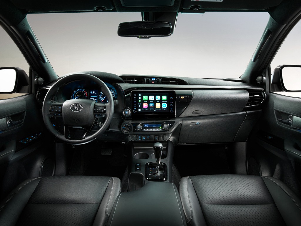 Toyota Hilux Invincible Double Cab 174