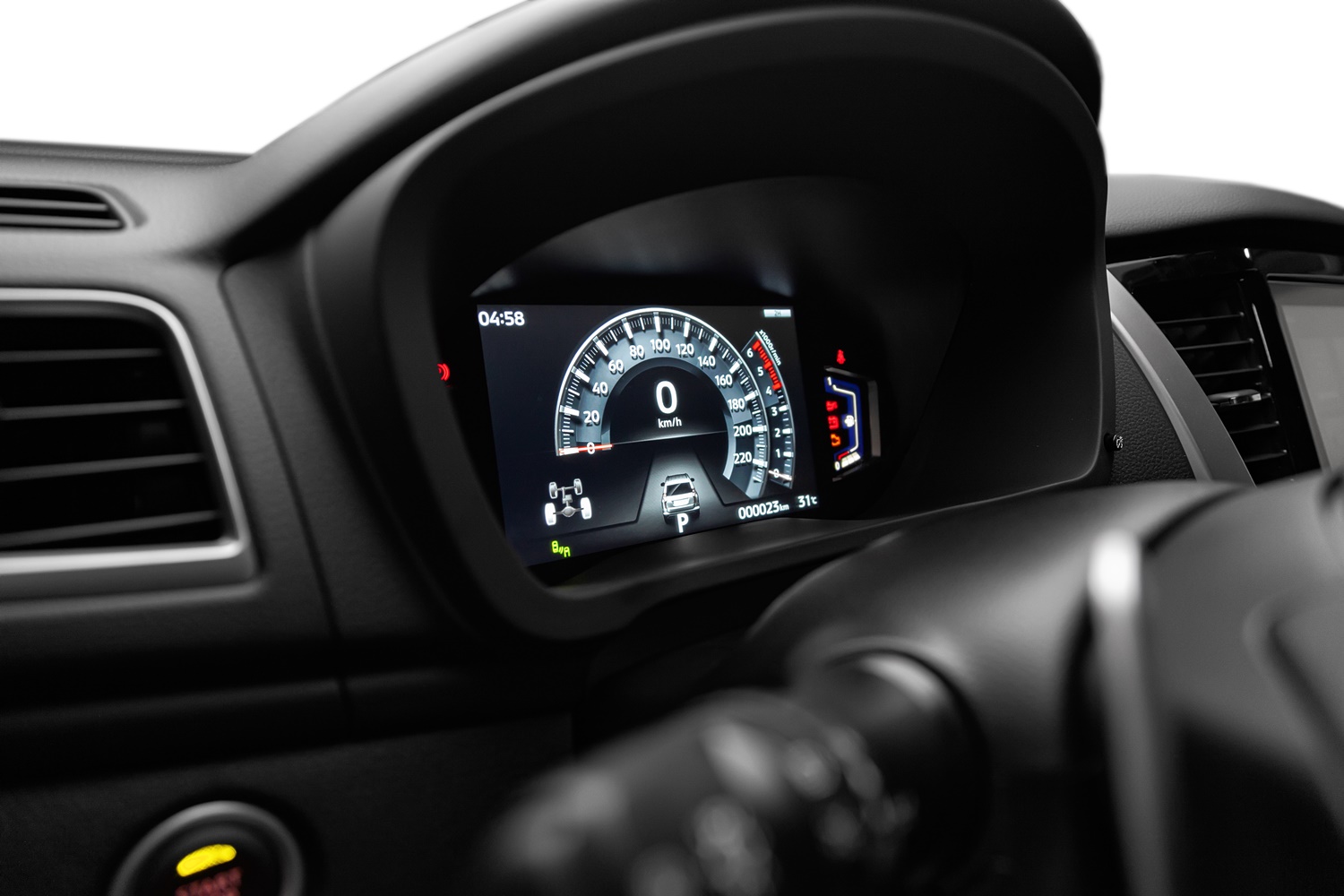 18 Mitsubishi Pajero Sport 2021