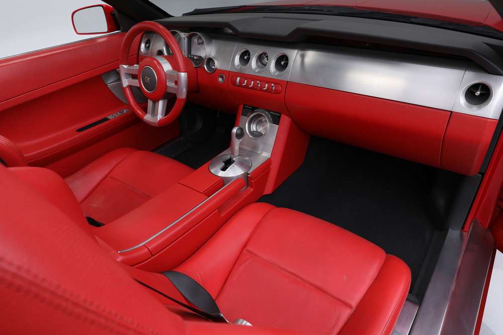 Ford Mustang Vai A Leilão Interior