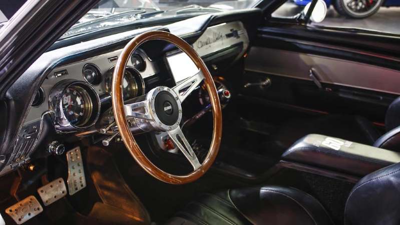 Interior Mustangeleanor