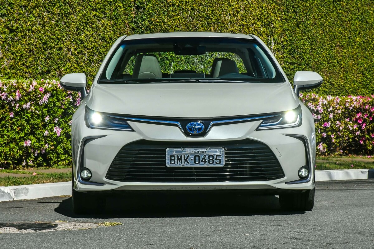 Toyota Corolla Altis Hybrid 5459