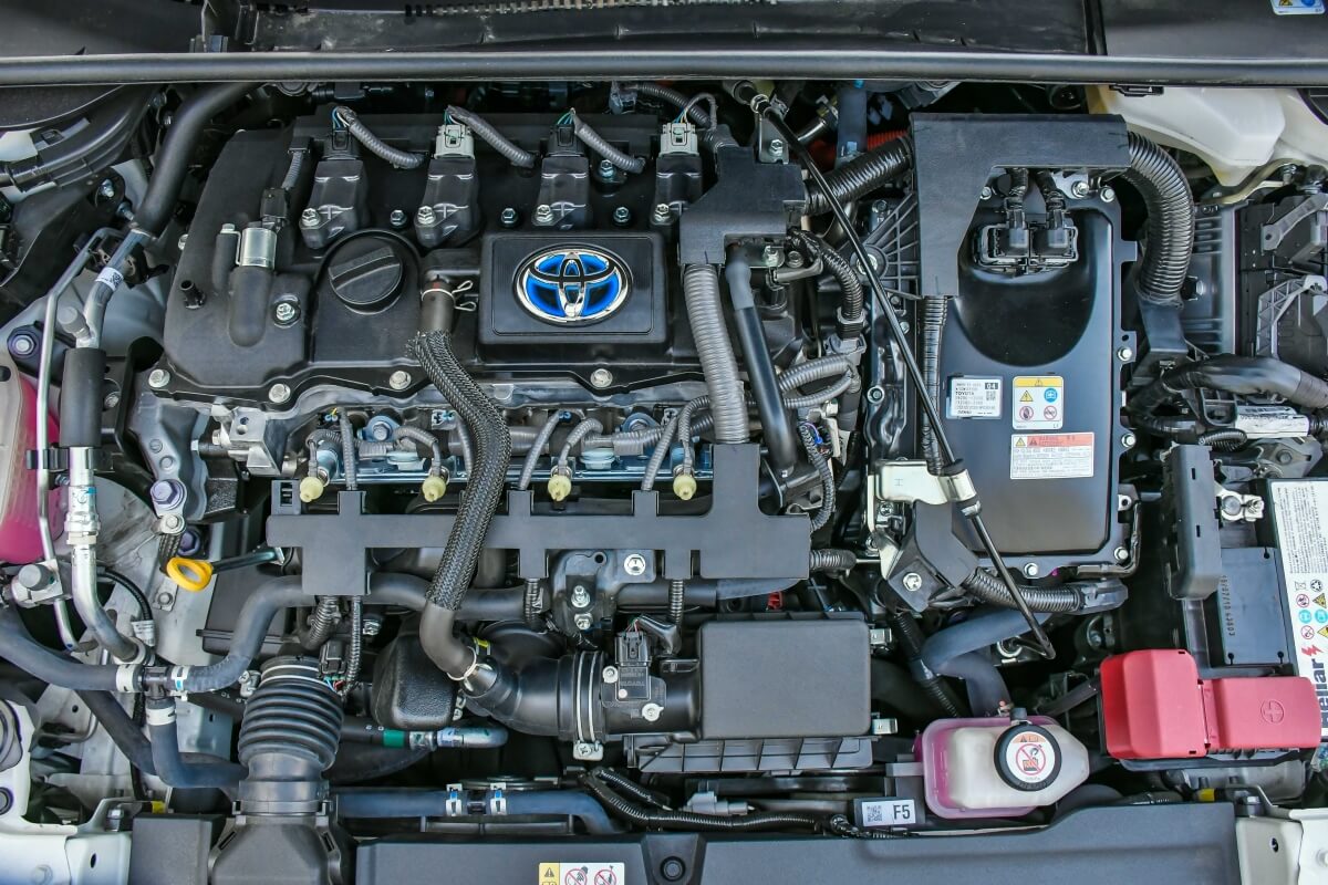 Toyota Corolla Altis Hybrid 5366