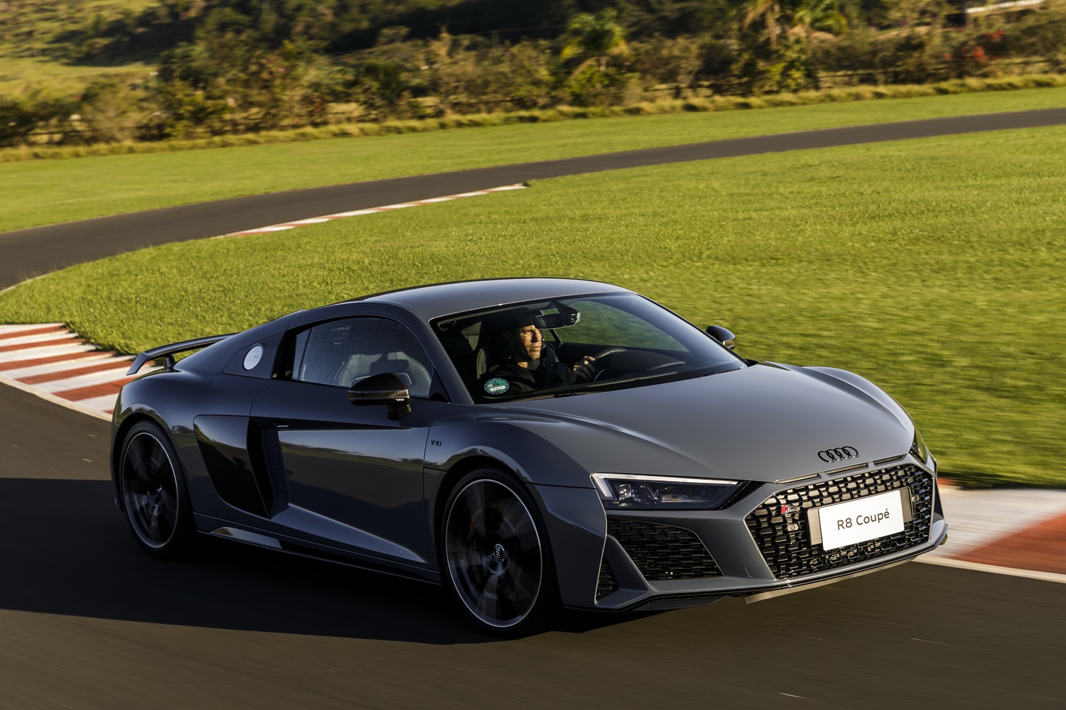 Audi R8 1