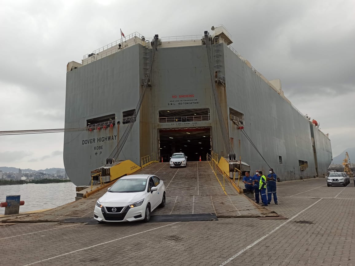 Primeiras unidades do novo Nissan Versa chegam ao Brasil