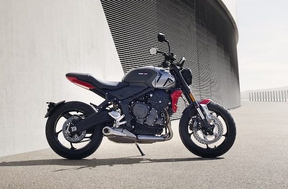 1. Triumph Trident Foto Para O Alto