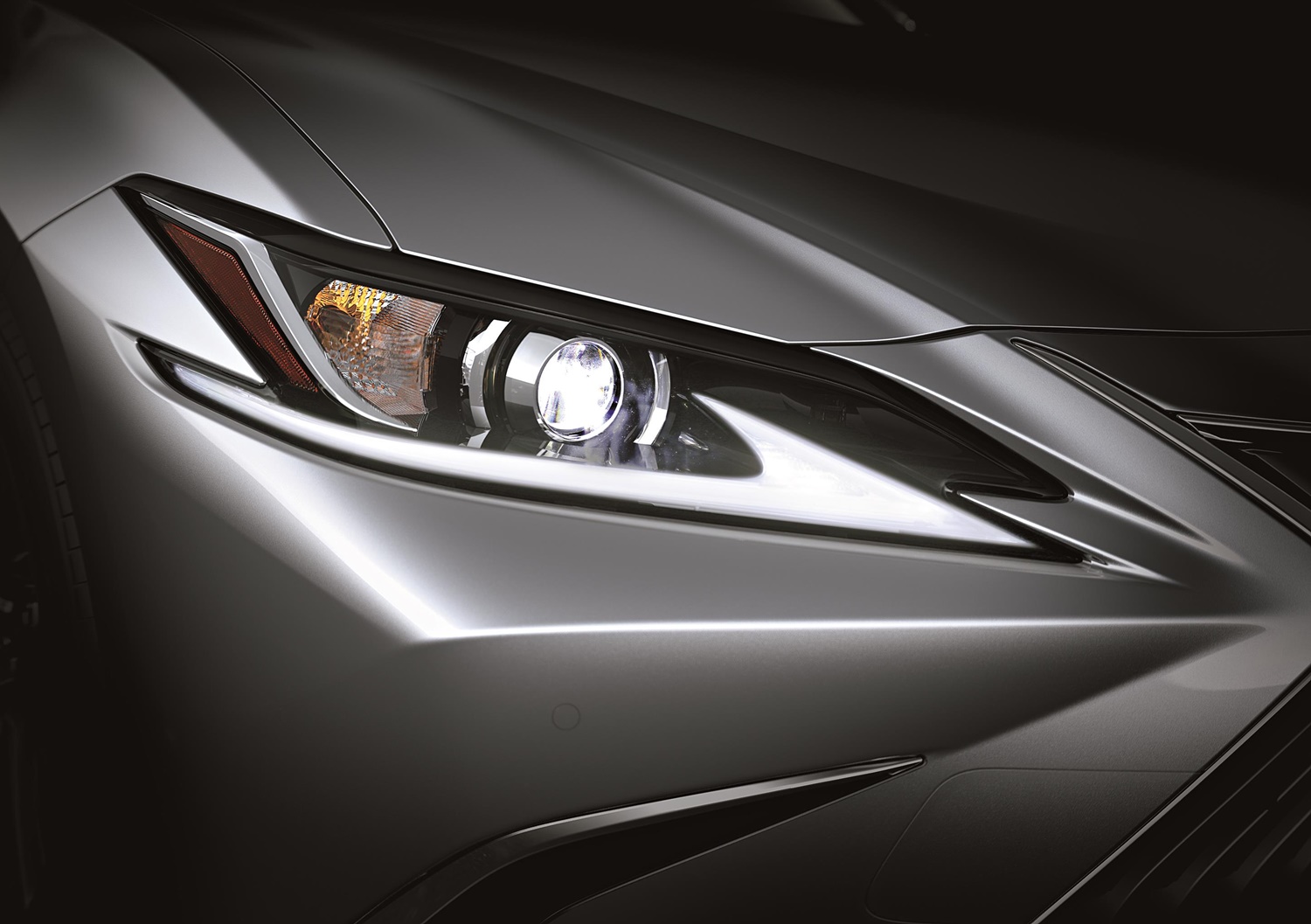 Lexus Es 300h 2021 (2)