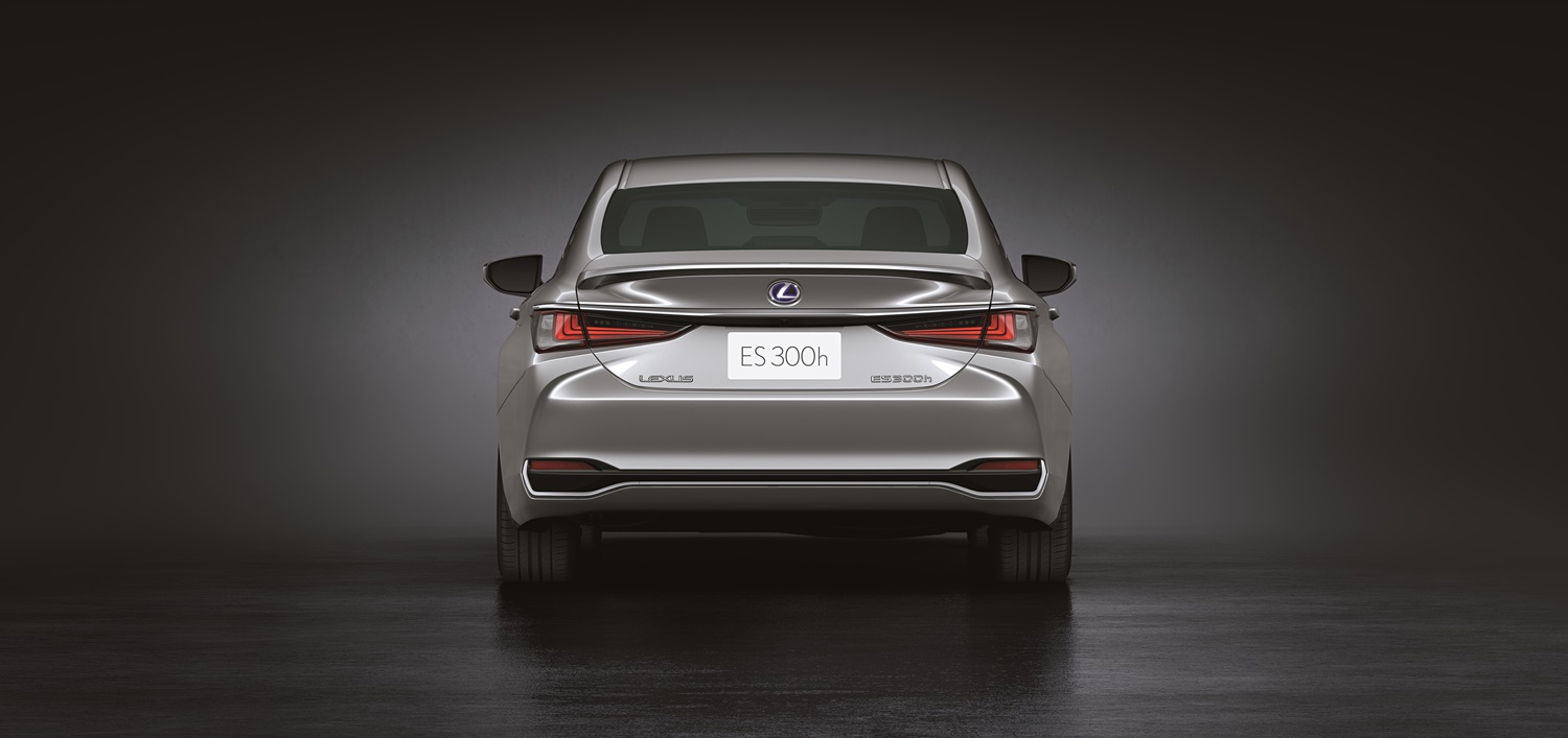 Lexus Es 300h 2021 (4)