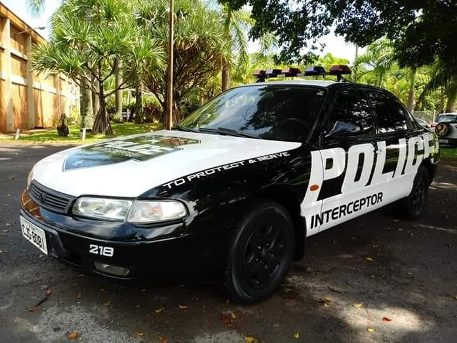 Mazda 626 Com Ssimbolos Da Pr Americana