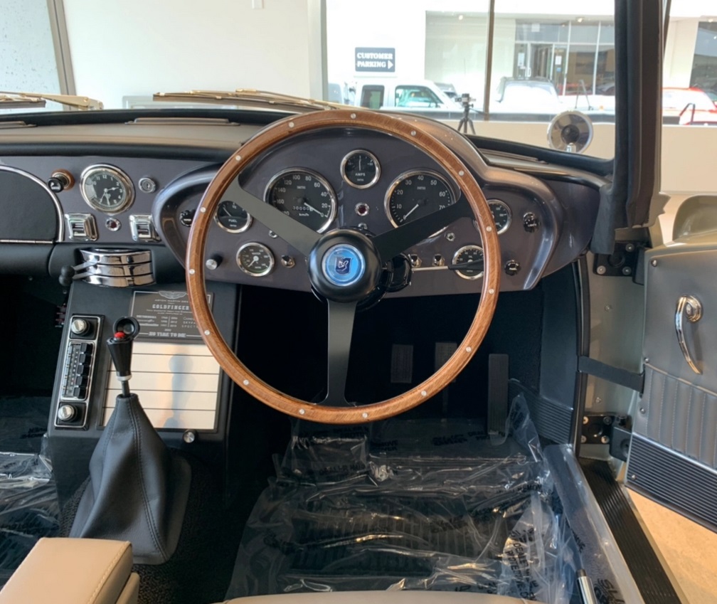 Aston Martin Db5 Goldfinger Replica 12