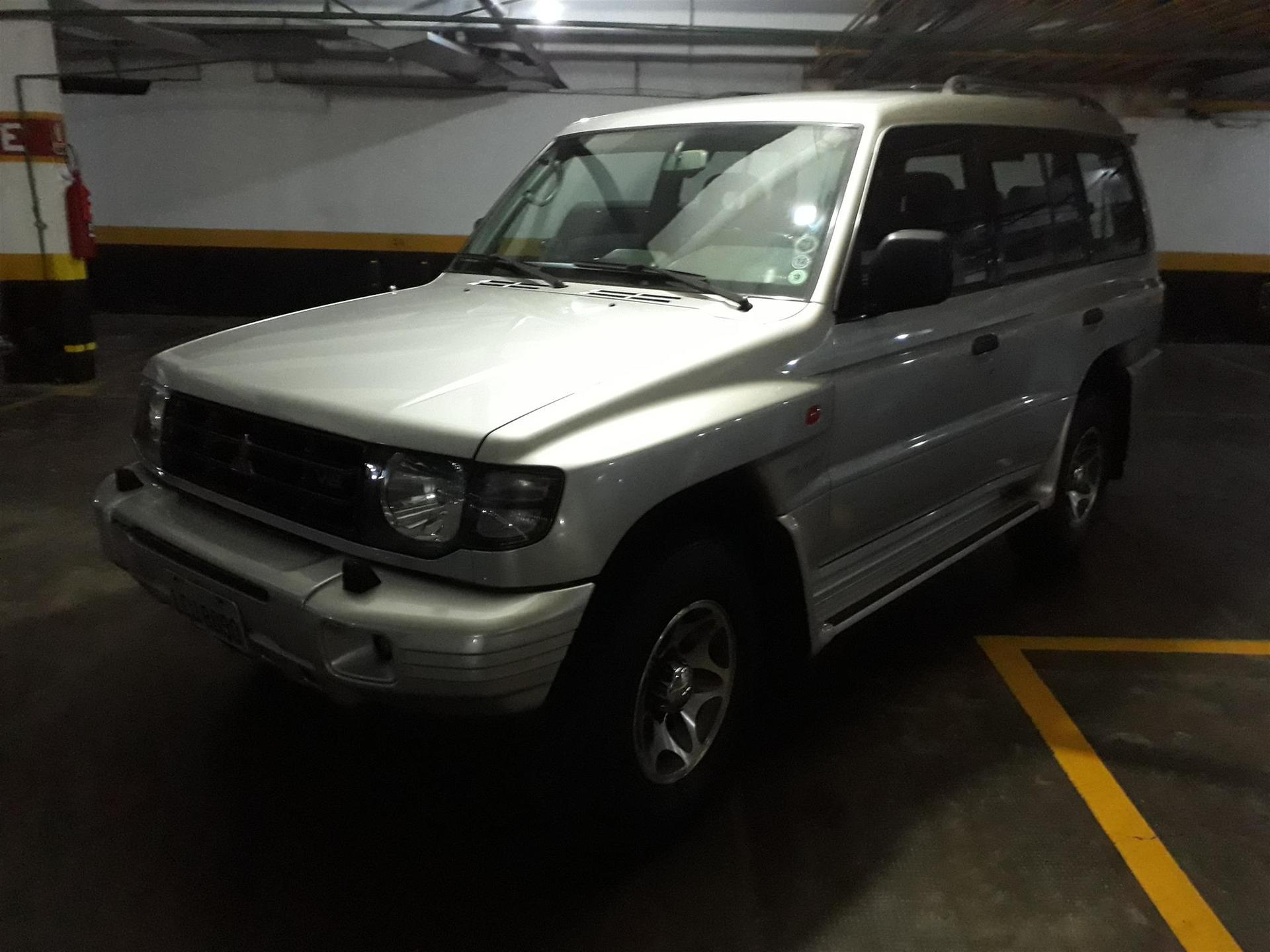 Mitsubishi Pajero 3.5 Gls 4x4 V6 24v Gasolina 4p Automatico Wmimagem16470390258