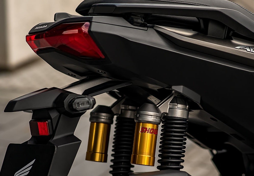 Thumbnail 6. Honda Adv 150