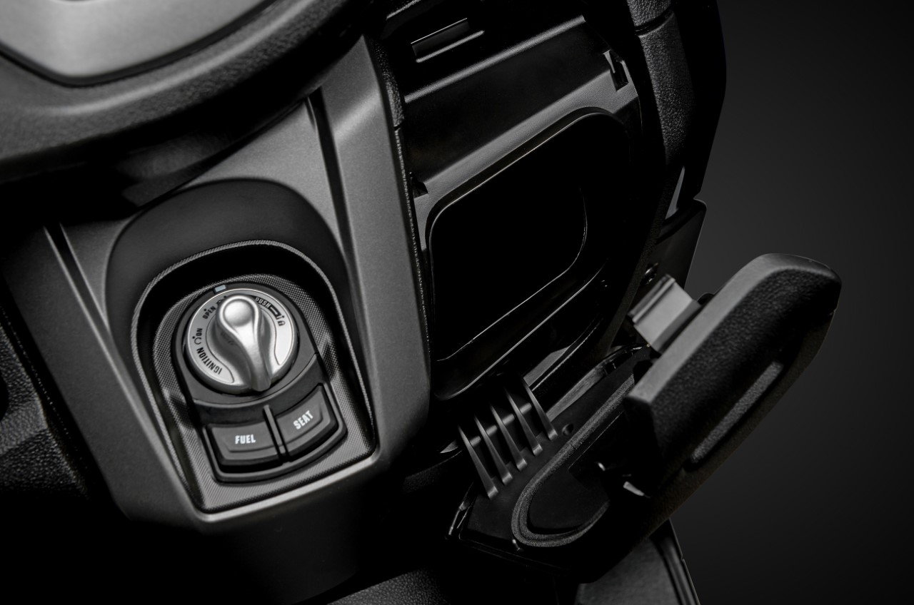 Thumbnail 5. Yamaha Nmax 160 2021