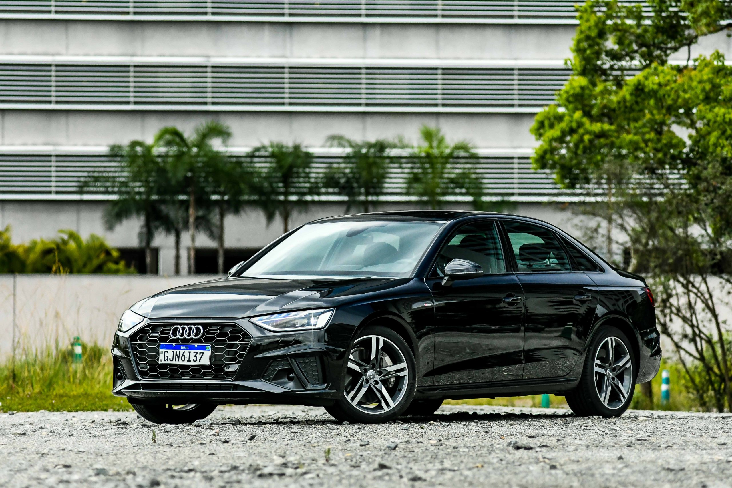 Audi A4 Performance Black 2021