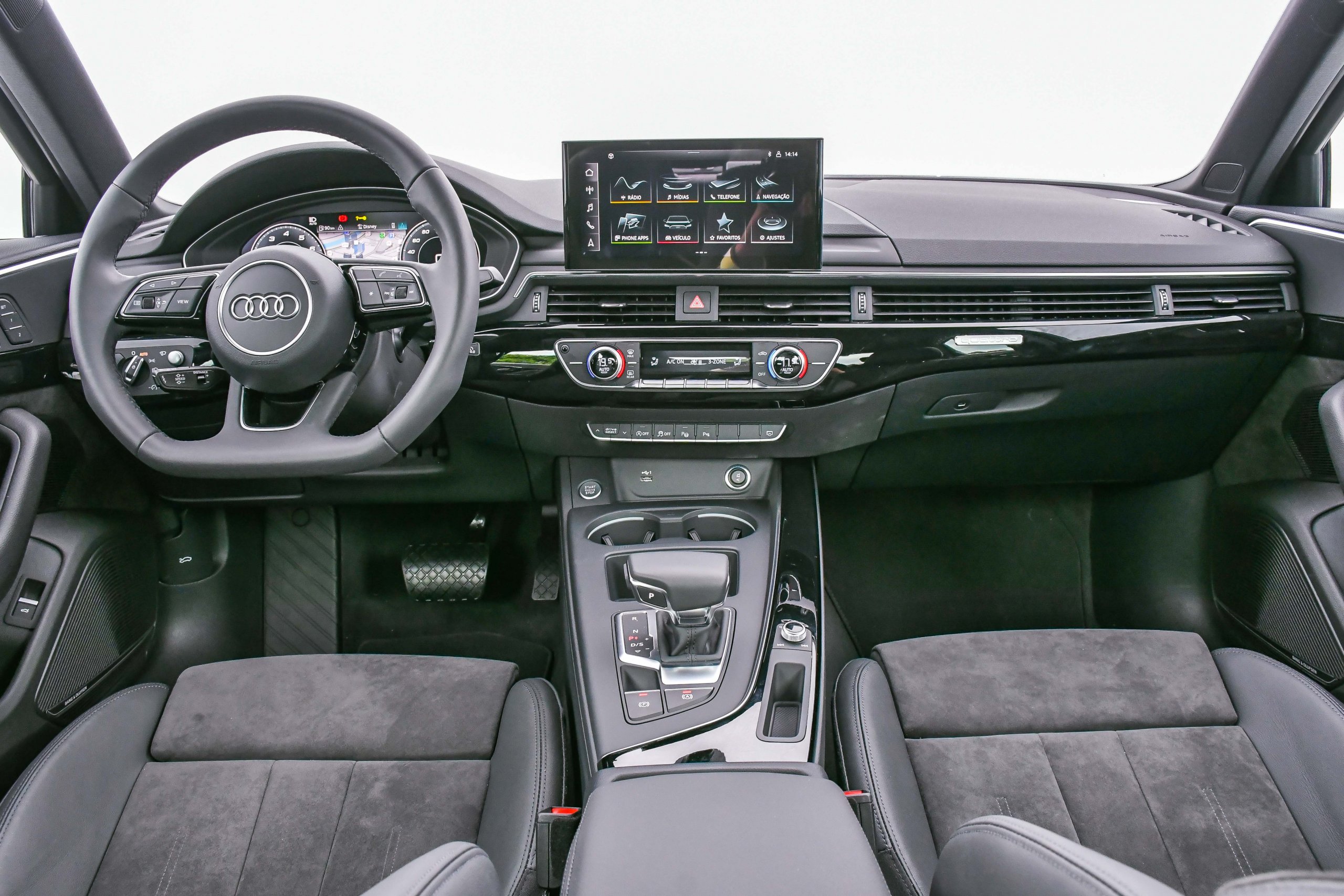 Audi A4 Performance Black 2021 Painel